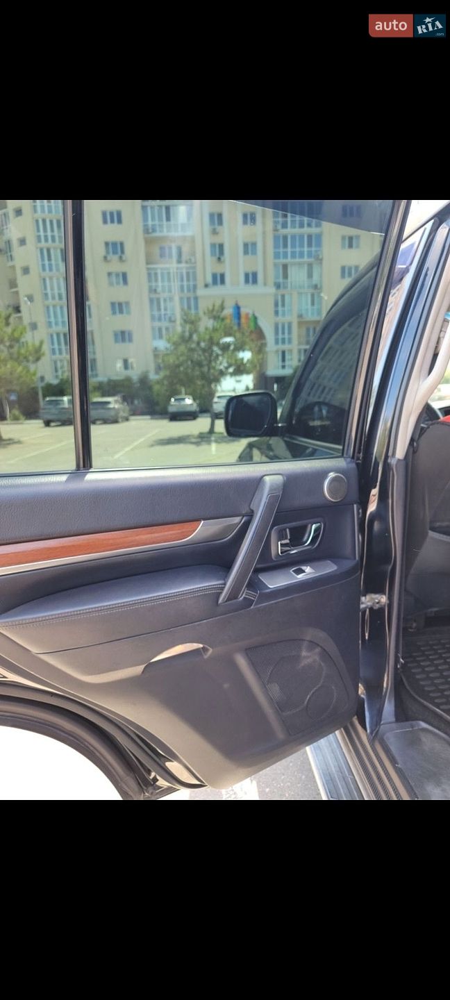 Mitsubishi Pajero 2008 VIN JMYLRV93W8J003553 фото оголошення 13 з 20