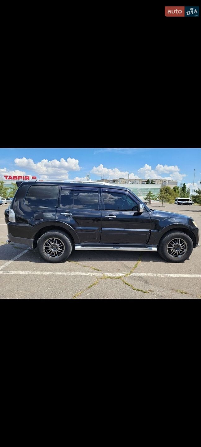 Mitsubishi Pajero 2008 VIN JMYLRV93W8J003553 фото оголошення 8 з 20