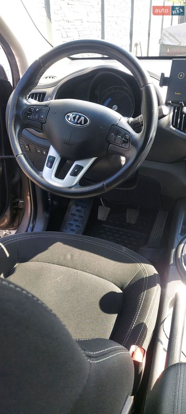 Kia Sportage 2013 VIN U5YPC815ADL371844 фото оголошення 9 з 16