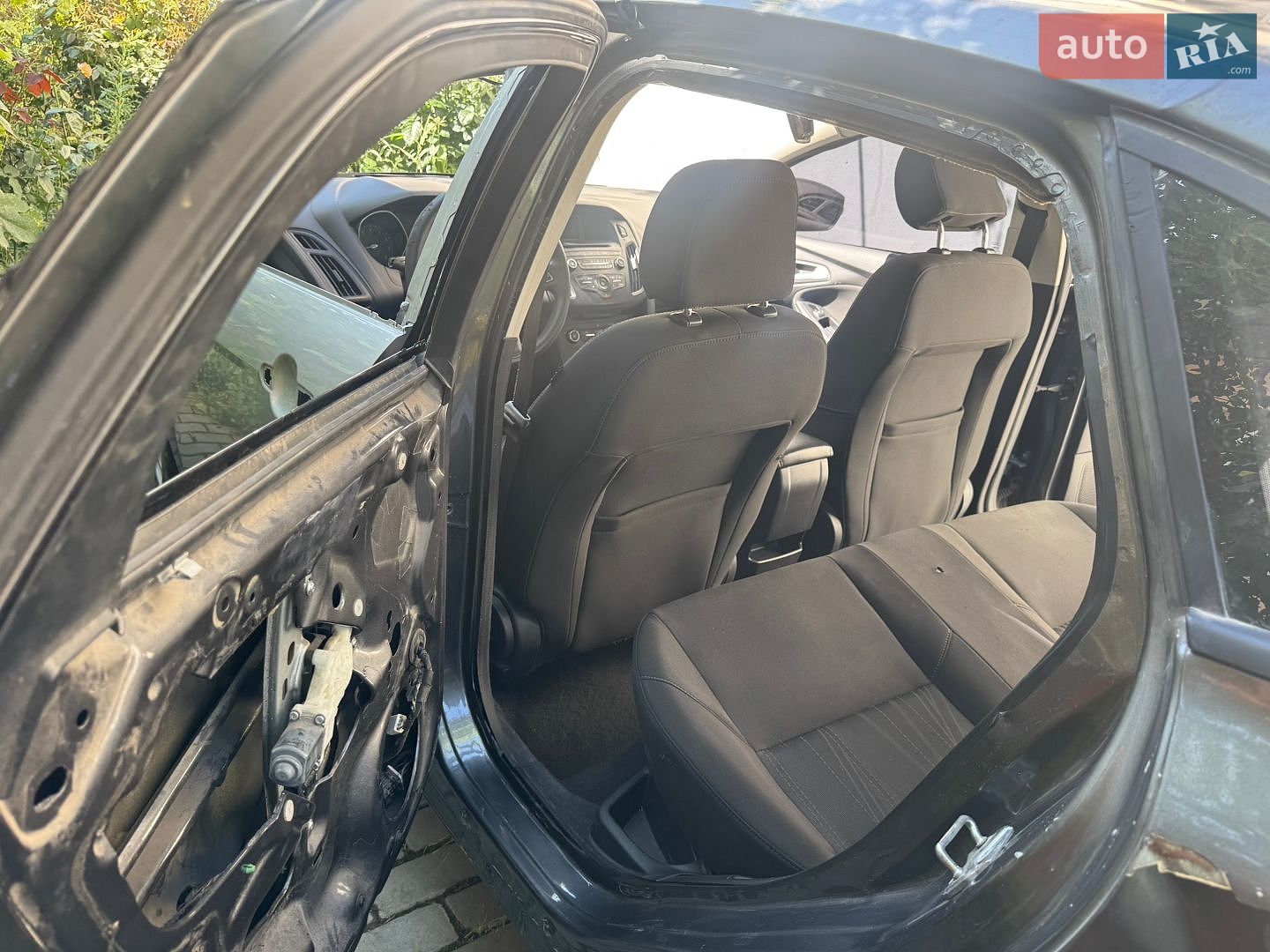 Ford Focus 2017 VIN 1FADP3F23HL244538 фото оголошення 11 з 24