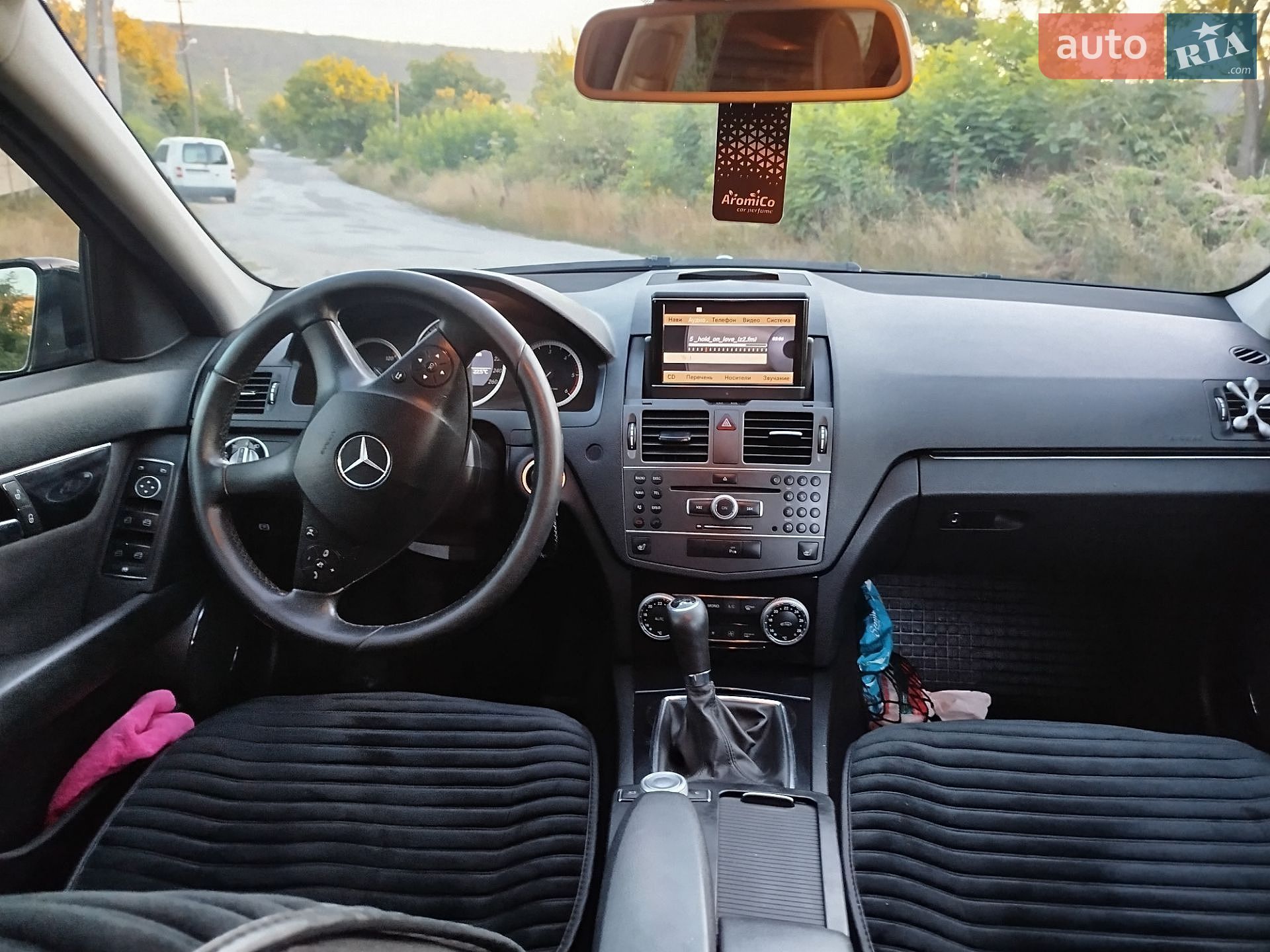 Mercedes-Benz C-Class 2010 VIN WDD2042011F595258 фото оголошення 2 з 15