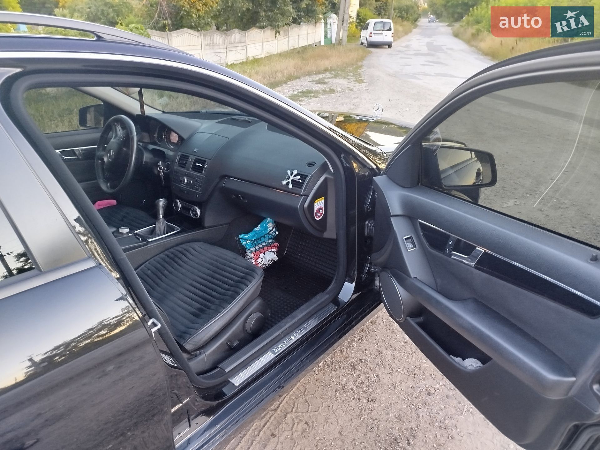 Mercedes-Benz C-Class 2010 VIN WDD2042011F595258 фото оголошення 3 з 15