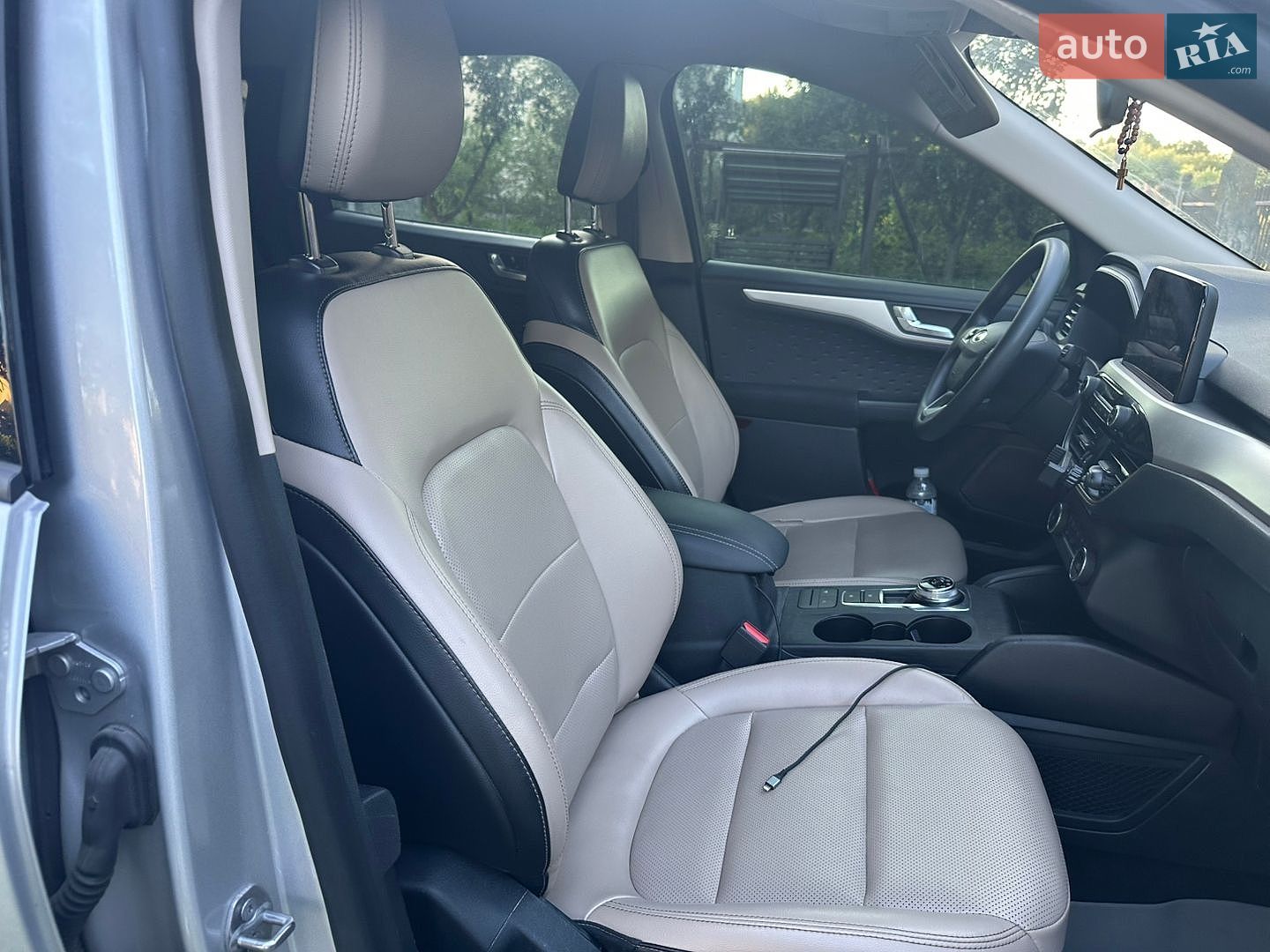 Ford Escape 2020 VIN 1FMCU9G69LUB85643 фото оголошення 17 з 18