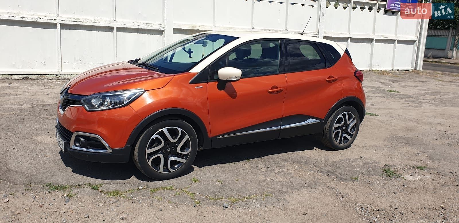Renault Captur 2015 VIN VF12RRBE5FW565649 фото оголошення 4 з 12