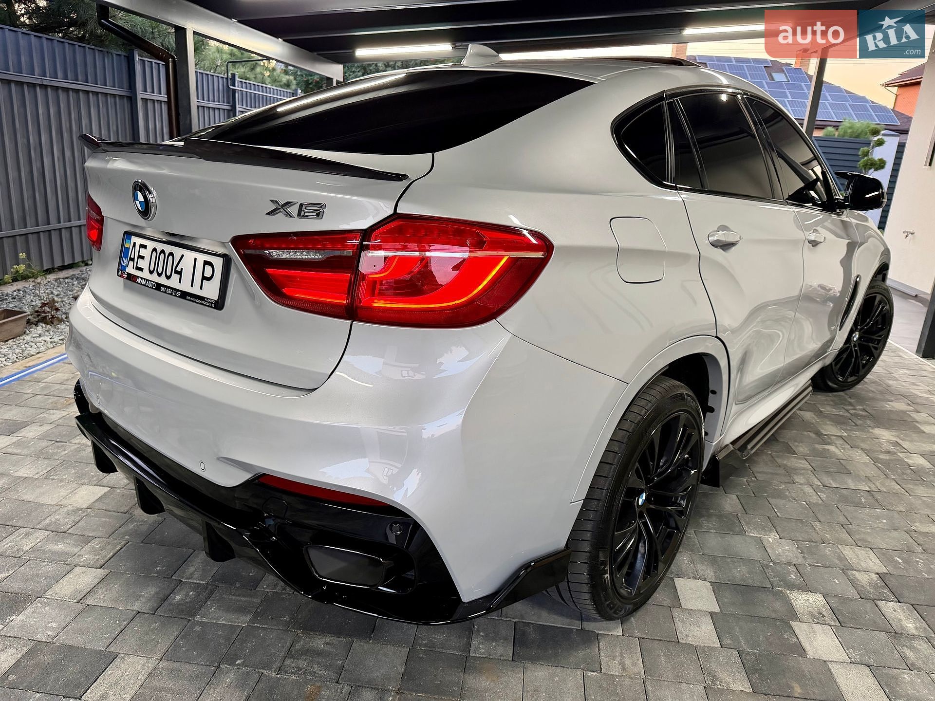 BMW X6 2018 VIN 5UXKU2C51J0Z62601 фото оголошення 3 з 40