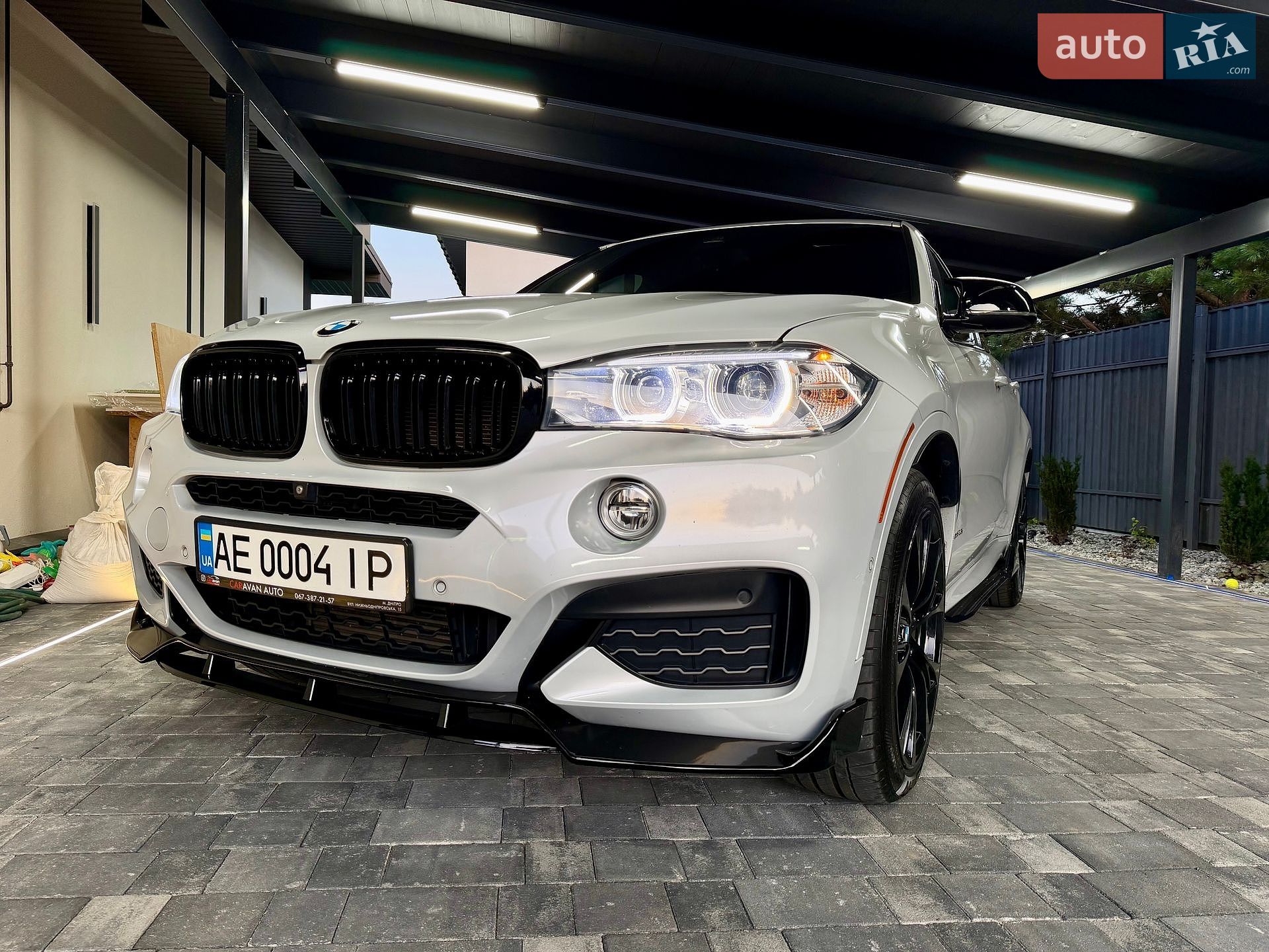 BMW X6 2018 VIN 5UXKU2C51J0Z62601 фото оголошення 8 з 40