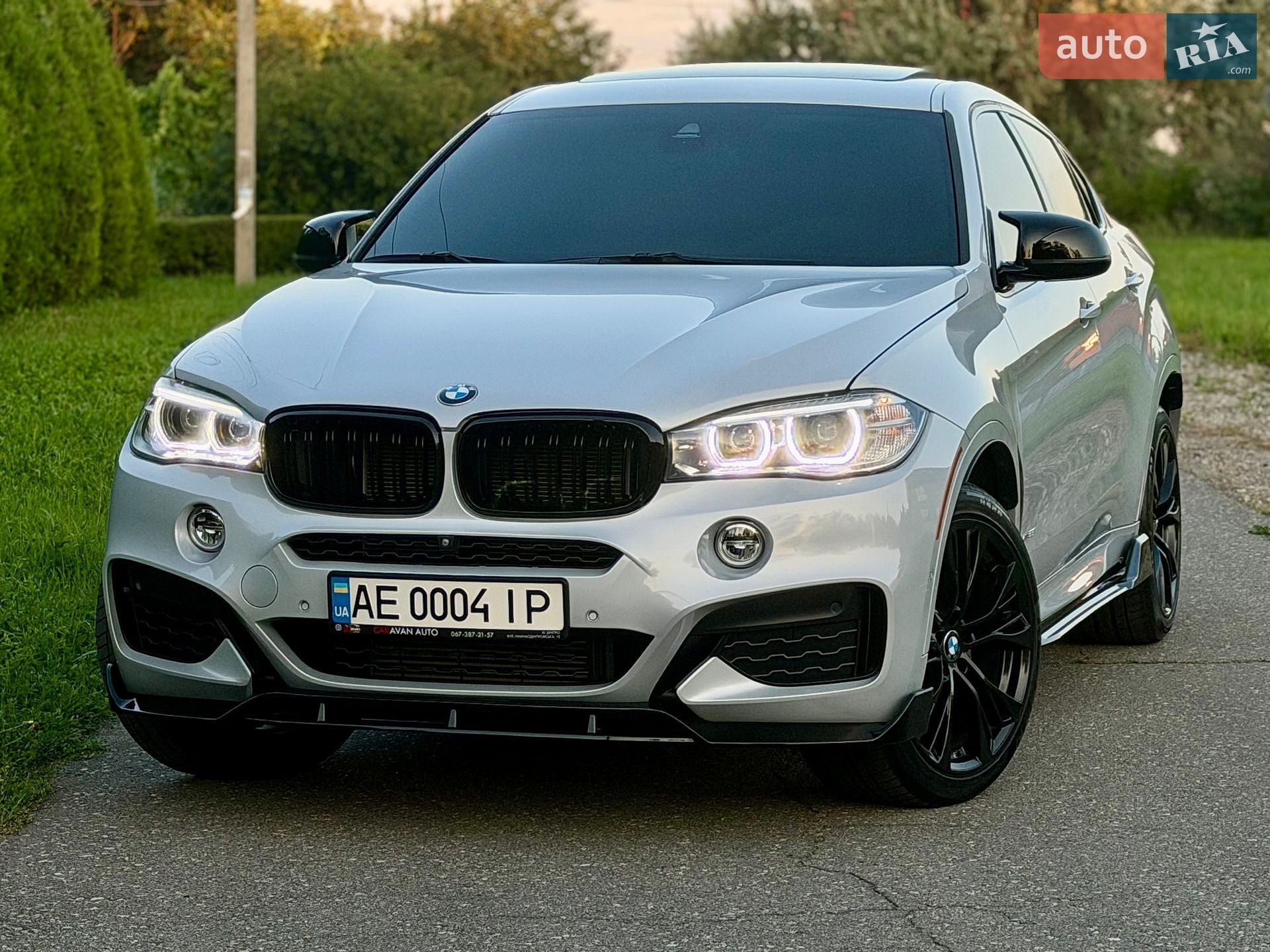 BMW X6 2018 VIN 5UXKU2C51J0Z62601 фото оголошення 10 з 40