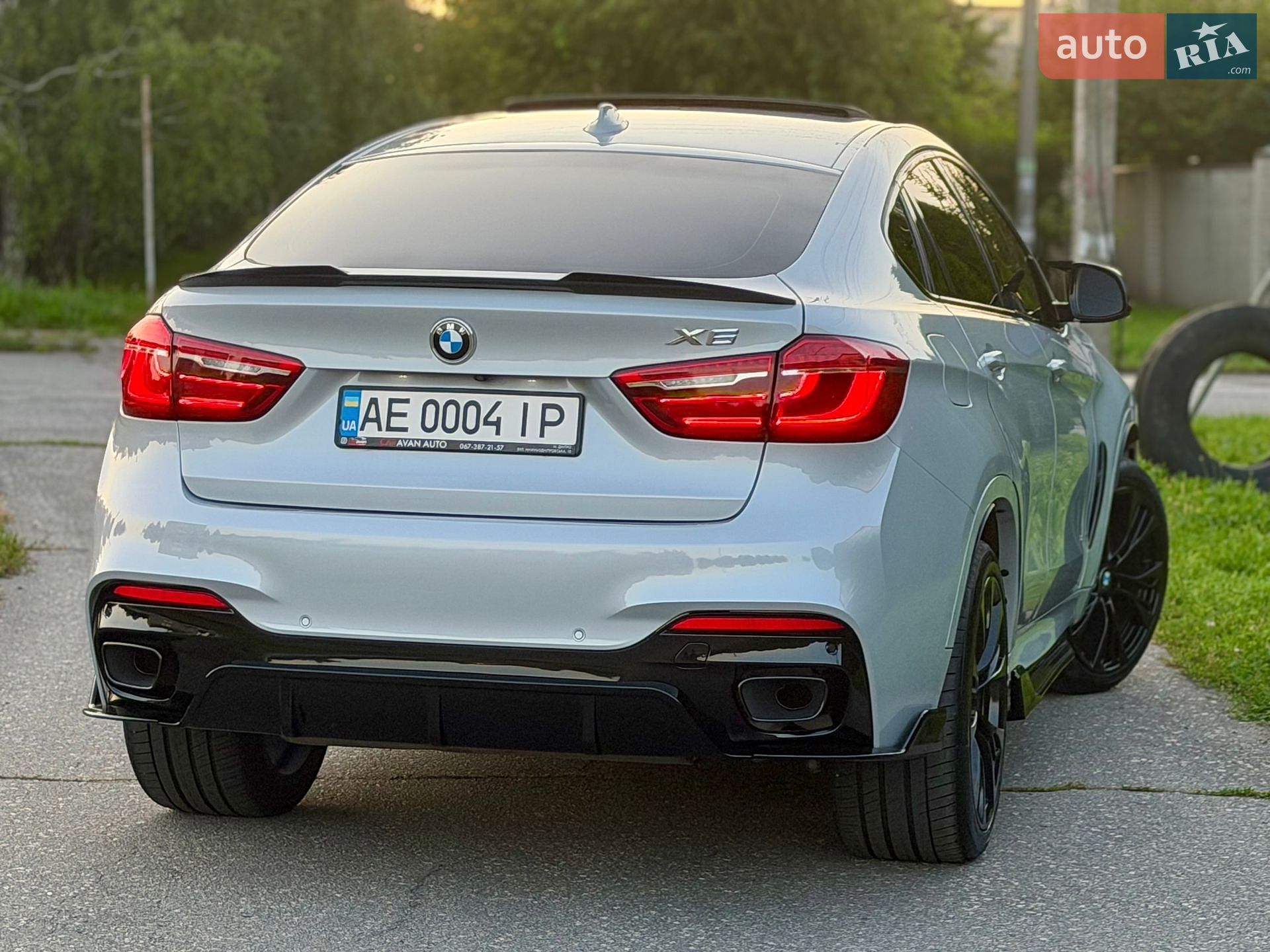 BMW X6 2018 VIN 5UXKU2C51J0Z62601 фото оголошення 15 з 40