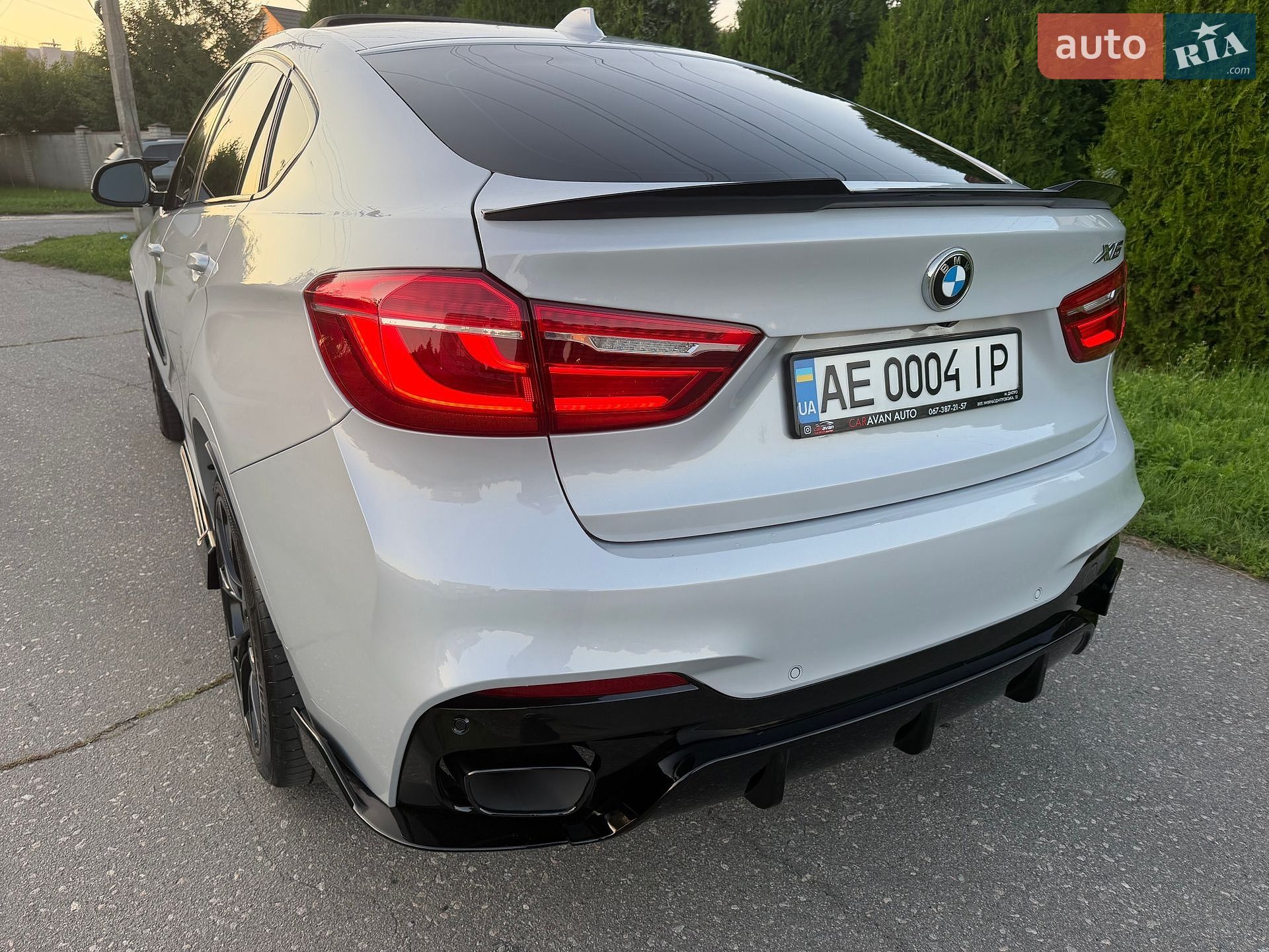 BMW X6 2018 VIN 5UXKU2C51J0Z62601 фото оголошення 17 з 40