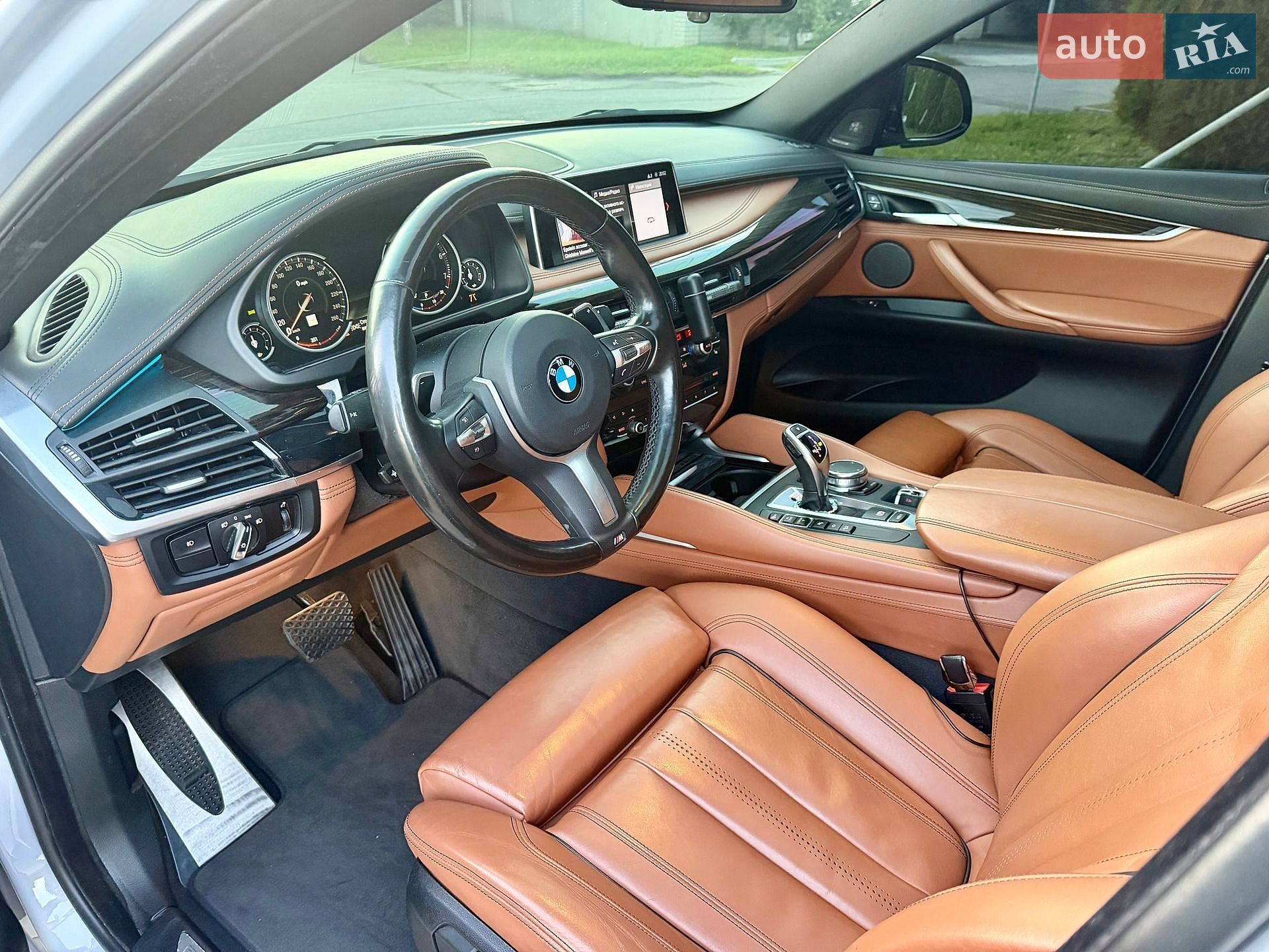 BMW X6 2018 VIN 5UXKU2C51J0Z62601 фото оголошення 25 з 40