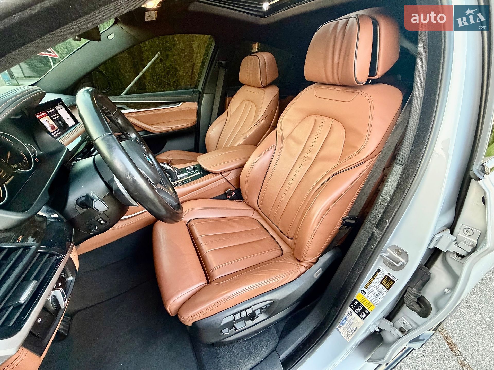BMW X6 2018 VIN 5UXKU2C51J0Z62601 фото оголошення 27 з 40