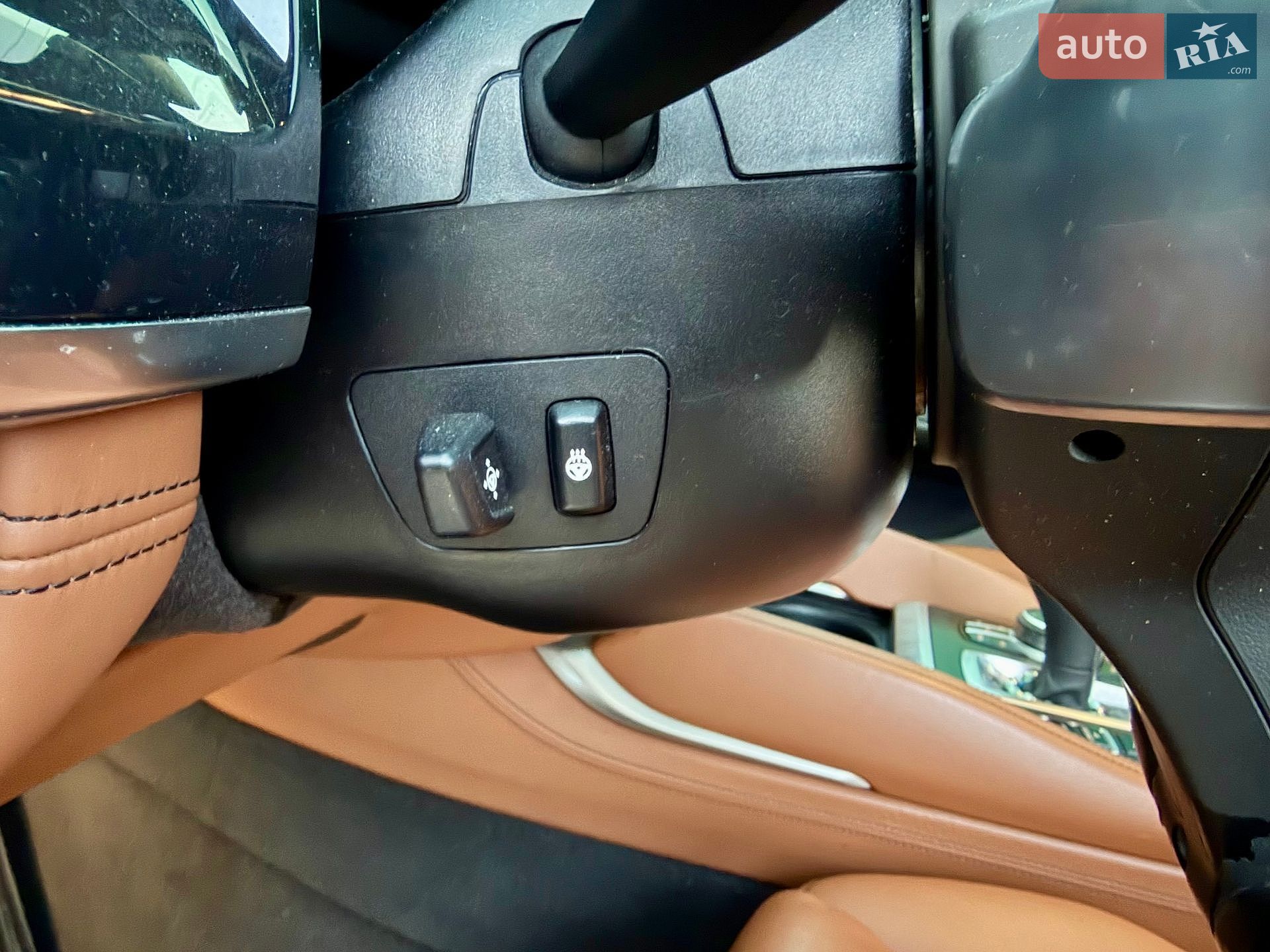 BMW X6 2018 VIN 5UXKU2C51J0Z62601 фото оголошення 33 з 40