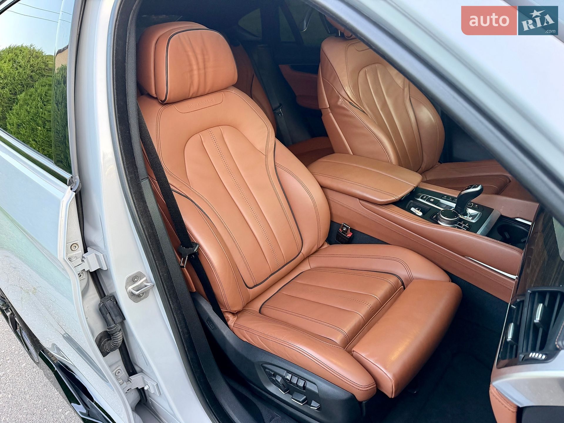 BMW X6 2018 VIN 5UXKU2C51J0Z62601 фото оголошення 34 з 40