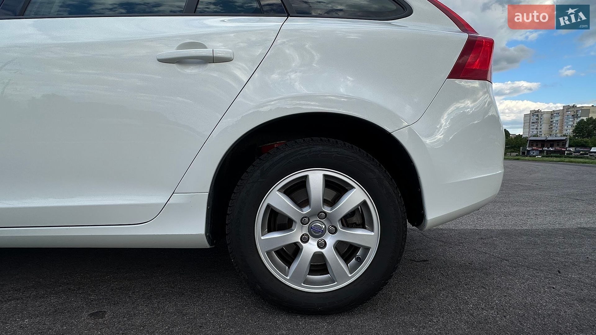 Volvo V60 2012 VIN YV1FW84ABD1134476 фото оголошення 12 з 38