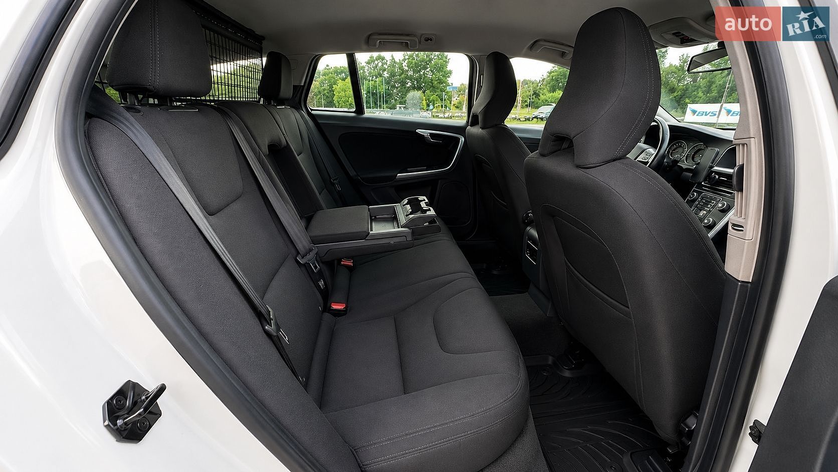 Volvo V60 2012 VIN YV1FW84ABD1134476 фото оголошення 19 з 38