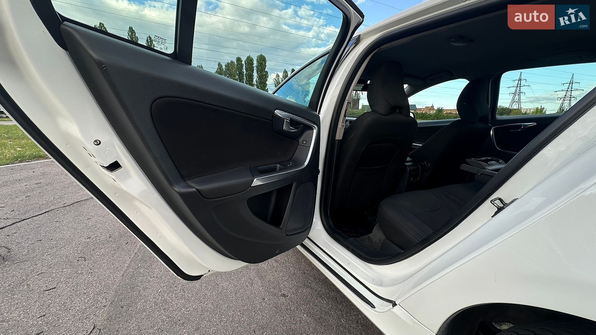 Volvo V60 2012 VIN YV1FW84ABD1134476 фото оголошення 15 з 38