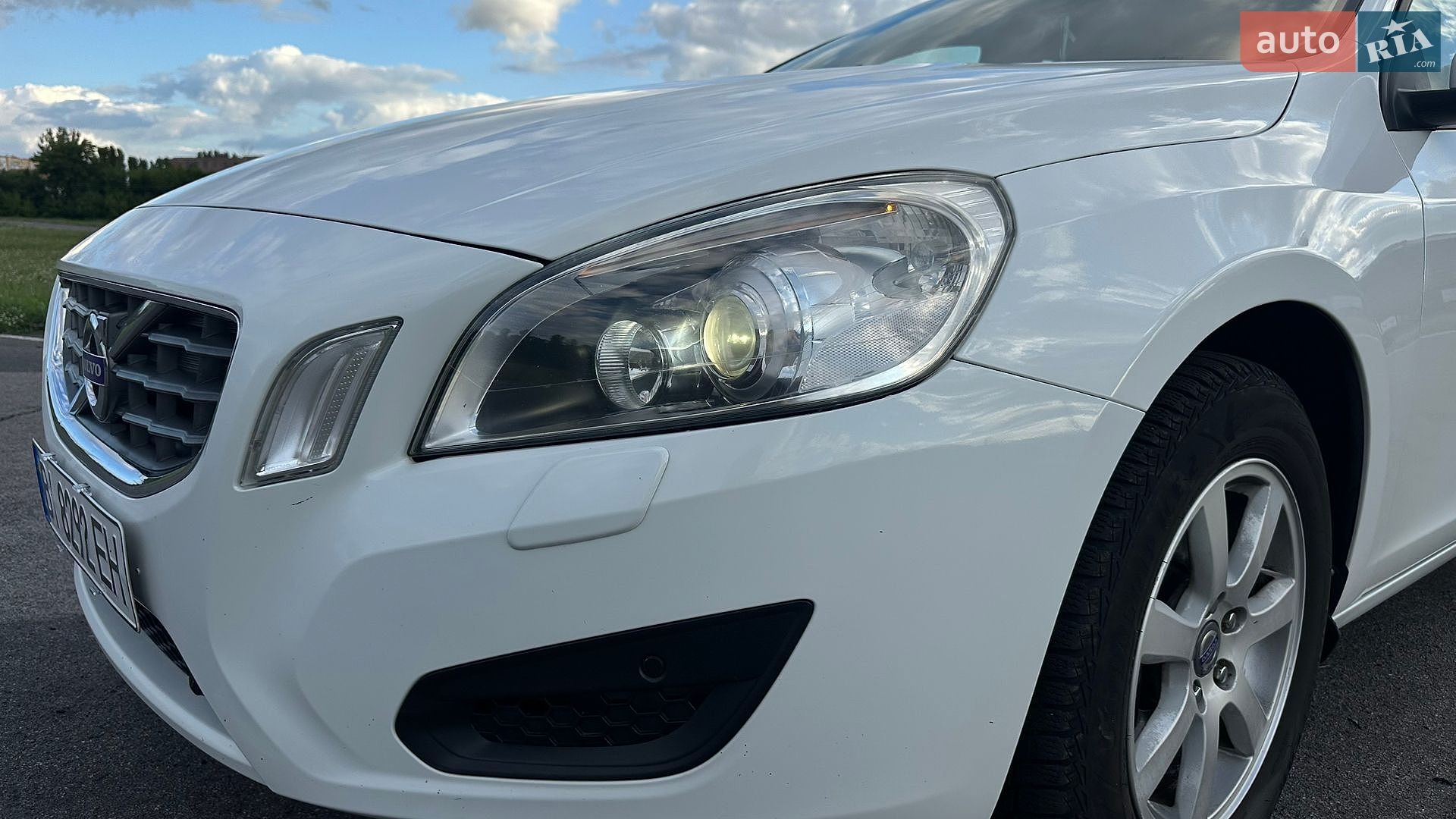 Volvo V60 2012 VIN YV1FW84ABD1134476 фото оголошення 18 з 38