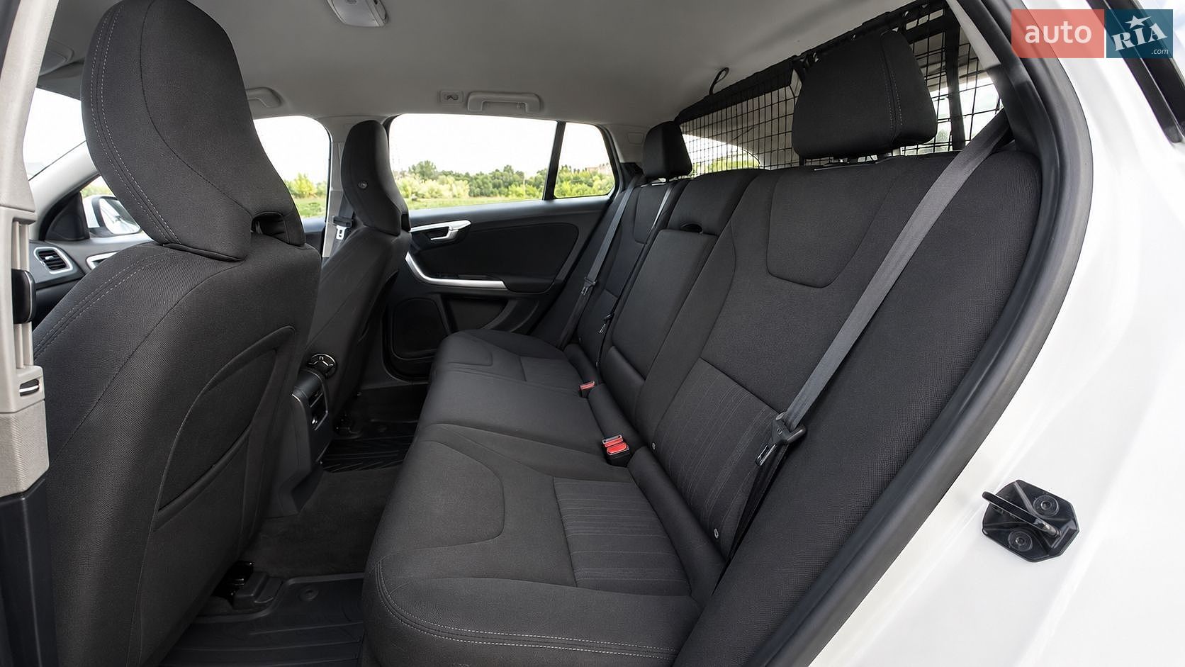 Volvo V60 2012 VIN YV1FW84ABD1134476 фото оголошення 20 з 38