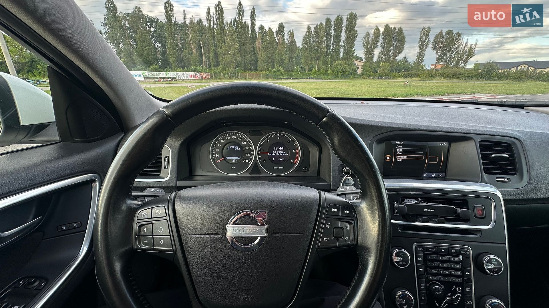 Volvo V60 2012 VIN YV1FW84ABD1134476 фото оголошення 26 з 38