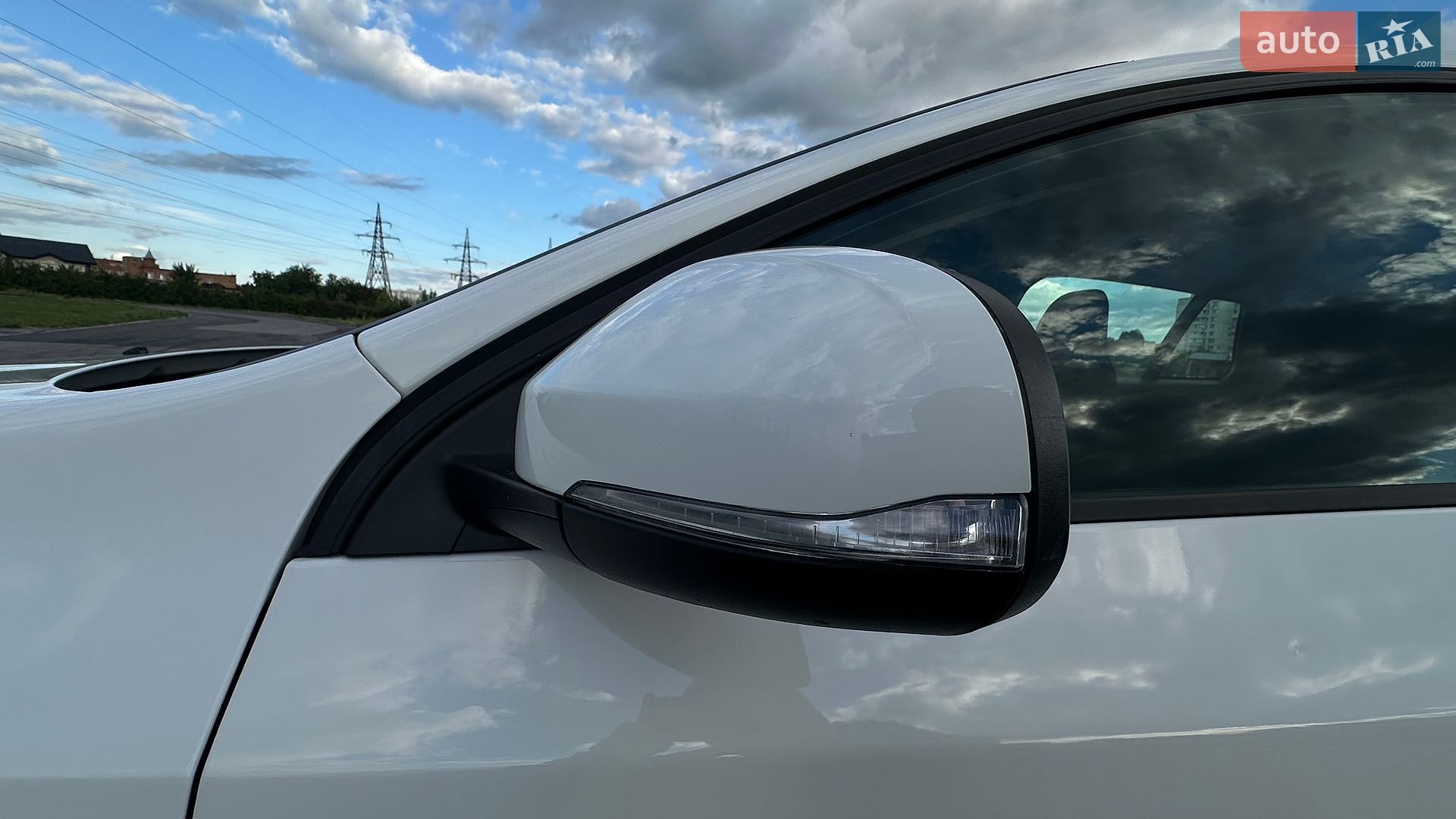 Volvo V60 2012 VIN YV1FW84ABD1134476 фото оголошення 34 з 38