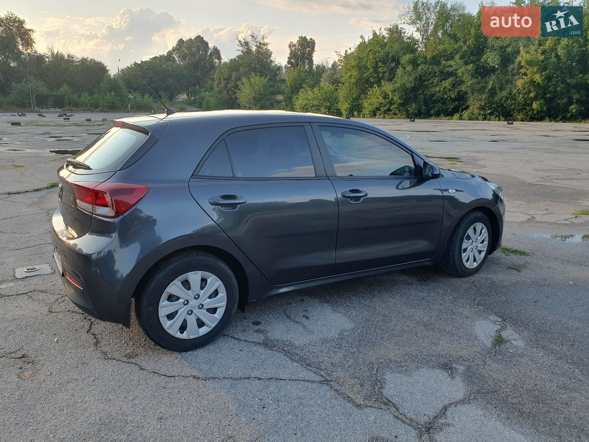 Kia Rio 2018 VIN KNADC512AK6243297 фото оголошення 6 з 19