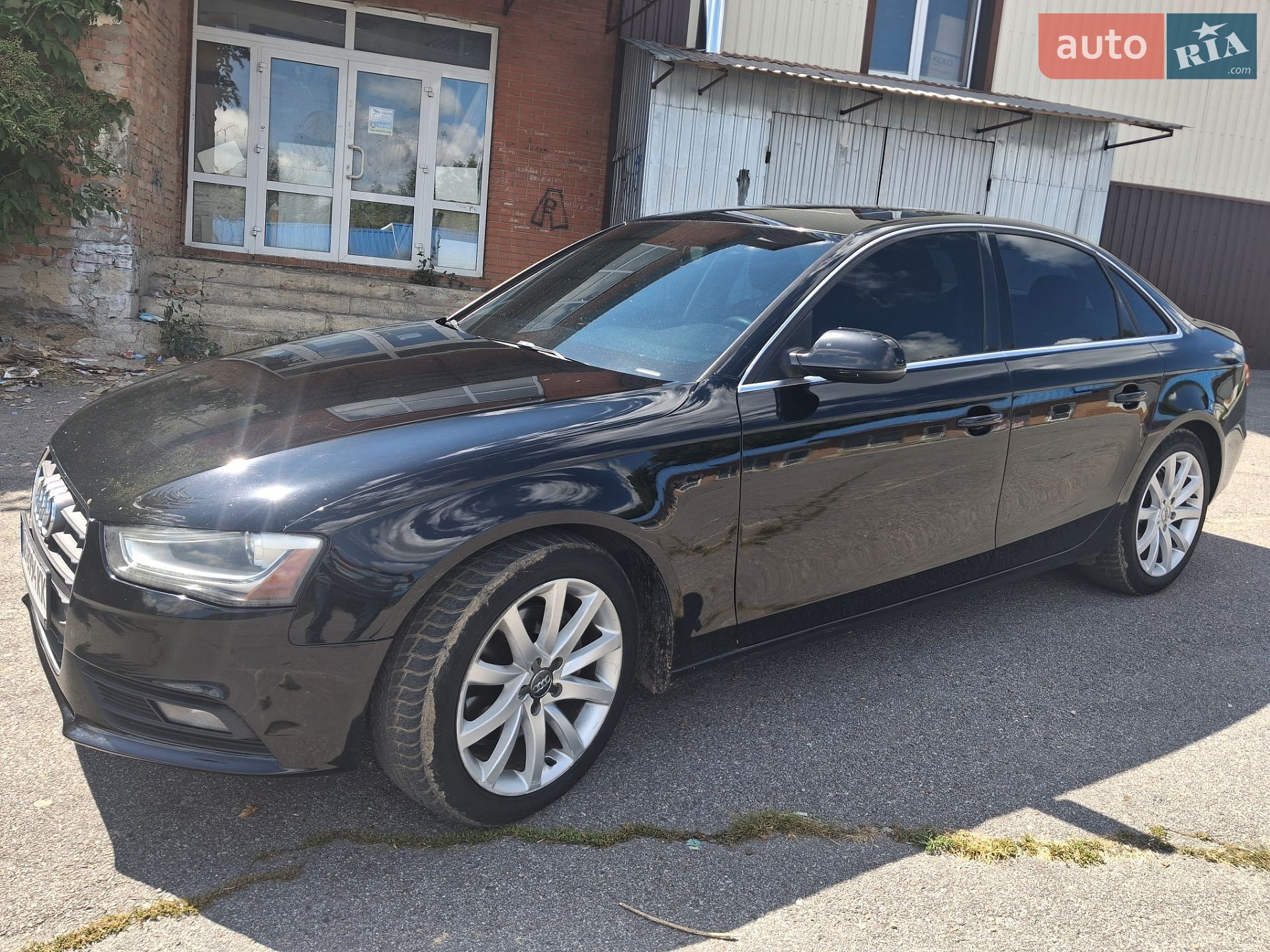 Audi A4 2013 VIN WAUBFAFL7DN049216 фото оголошення 9 з 16