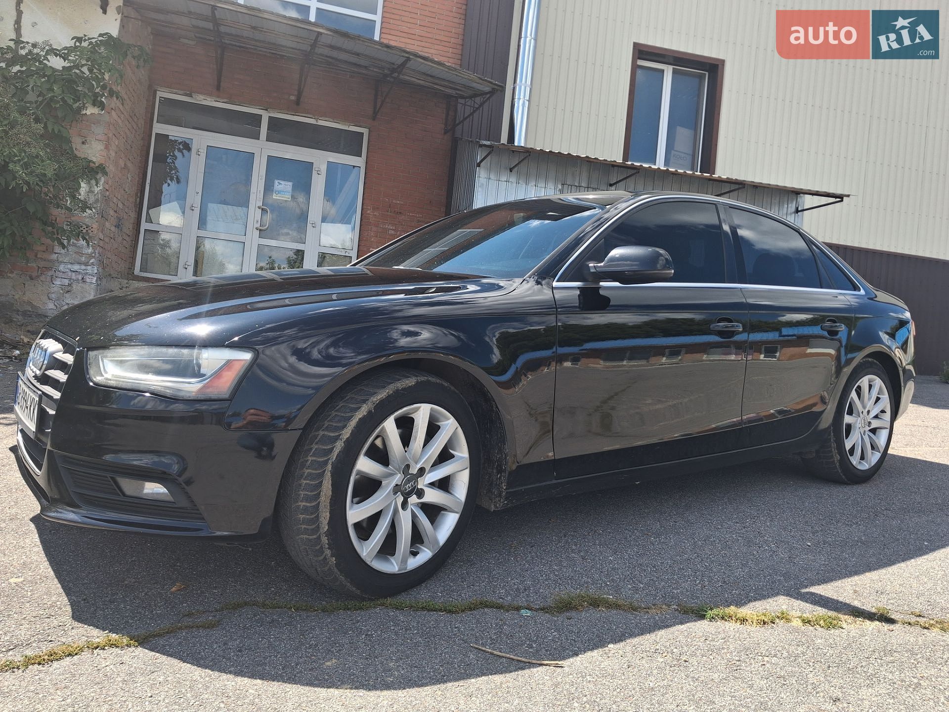 Audi A4 2013 VIN WAUBFAFL7DN049216 фото оголошення 8 з 16