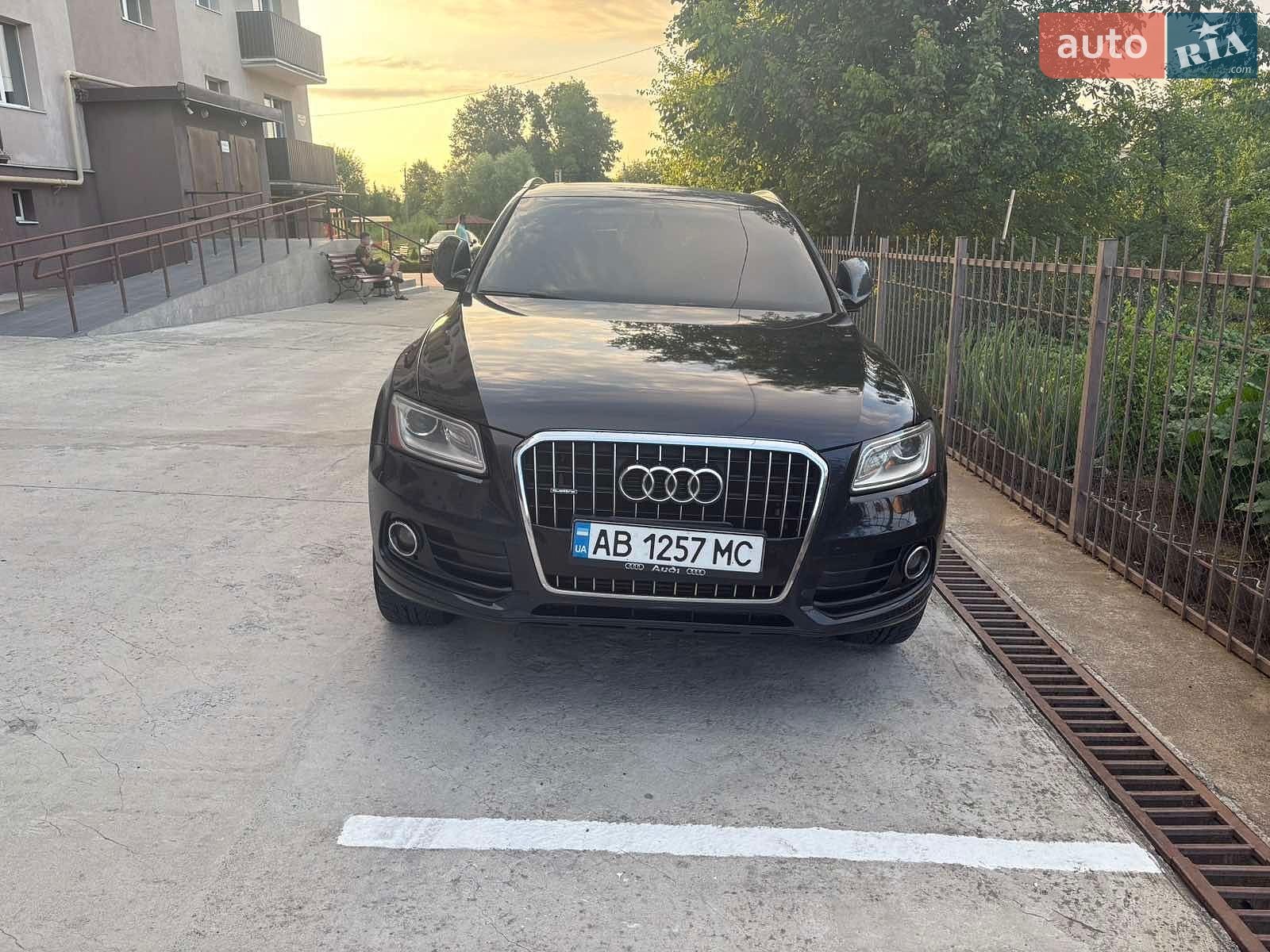 Audi Q5 2015 VIN WA1LFAFP1FA088558 фото оголошення 2 з 11