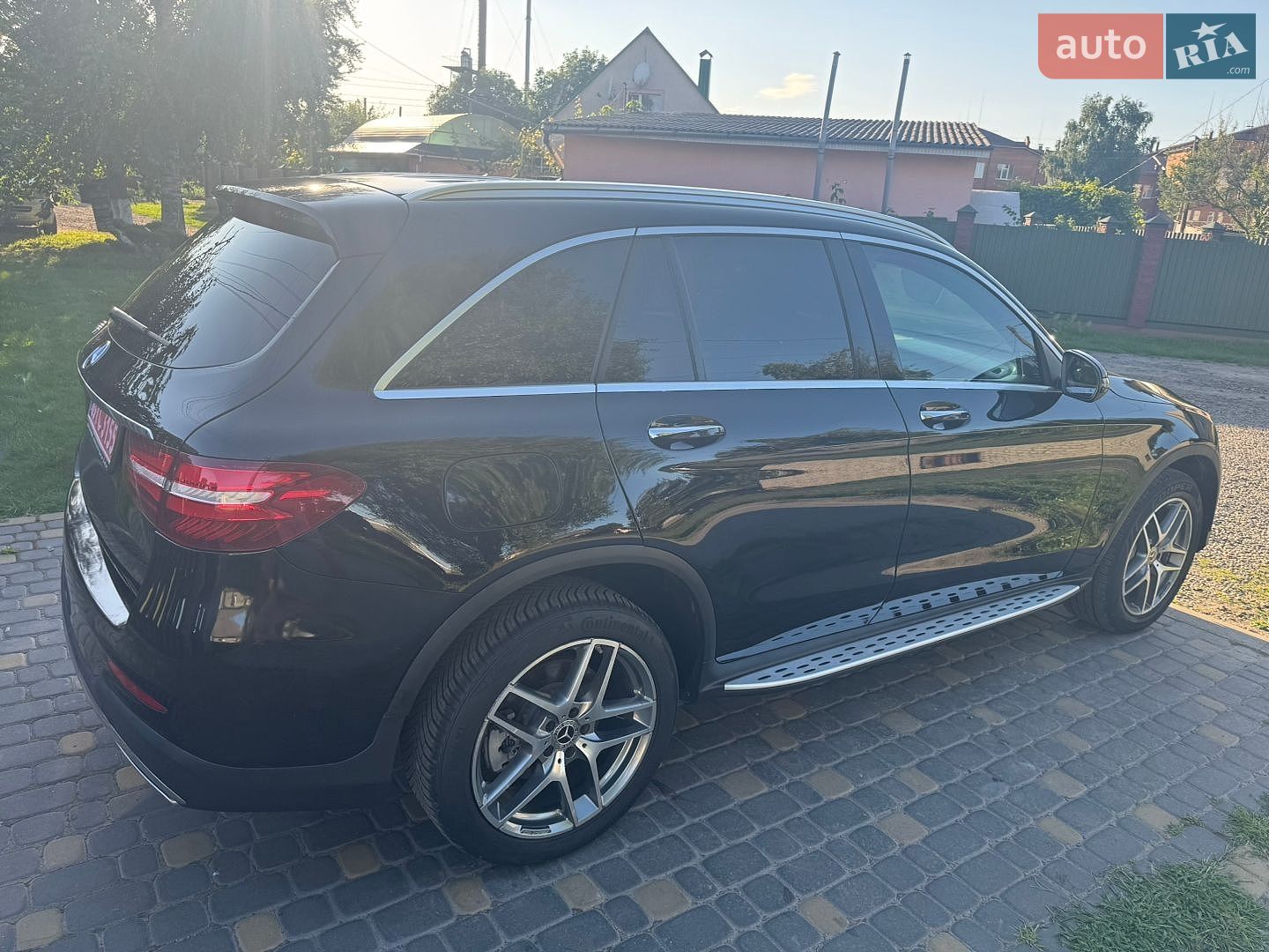 Mercedes-Benz GLC-Class 2019 VIN WDC0G4JB2KV125584 фото оголошення 4 з 18