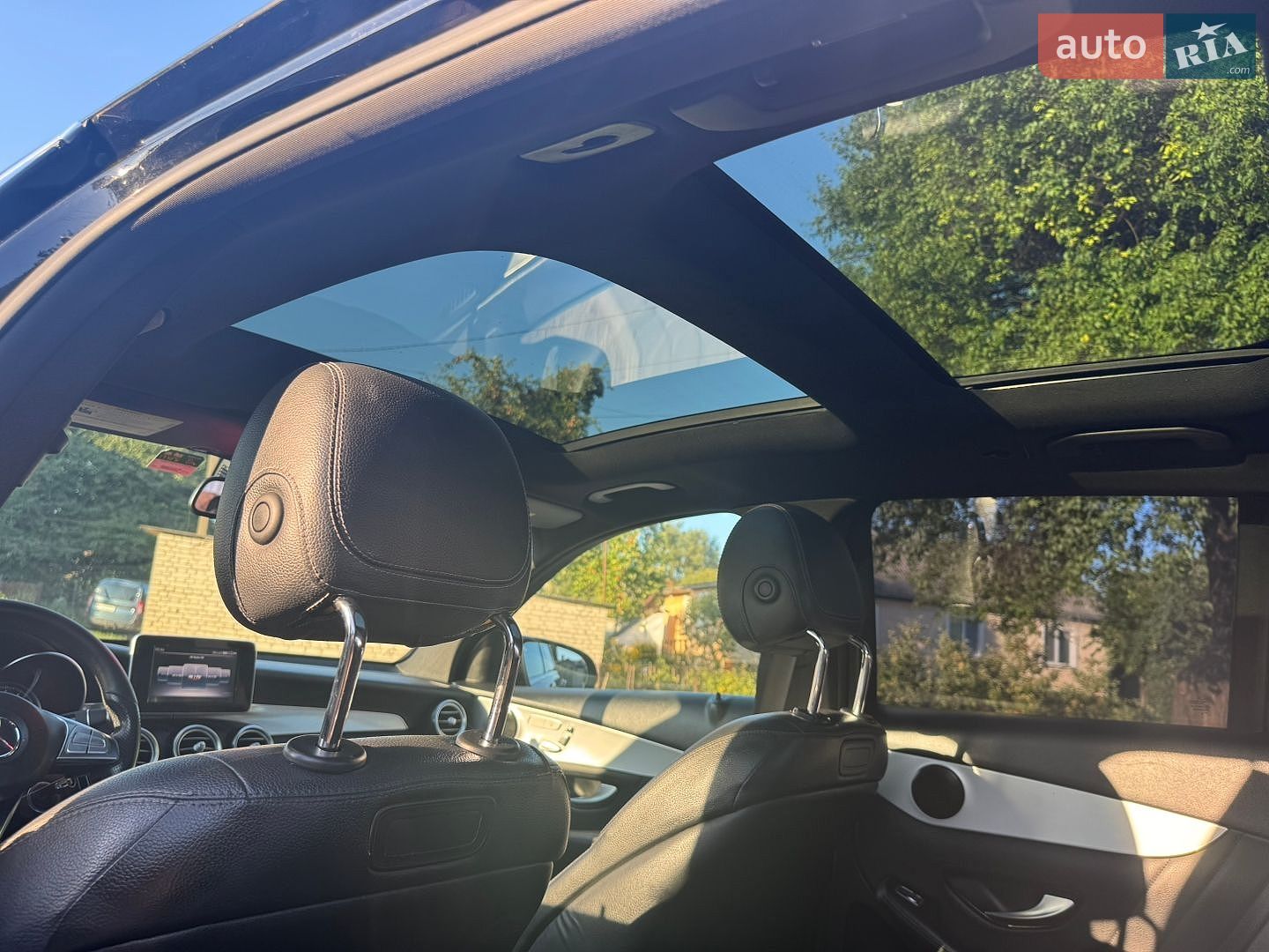 Mercedes-Benz GLC-Class 2019 VIN WDC0G4JB2KV125584 фото оголошення 16 з 18