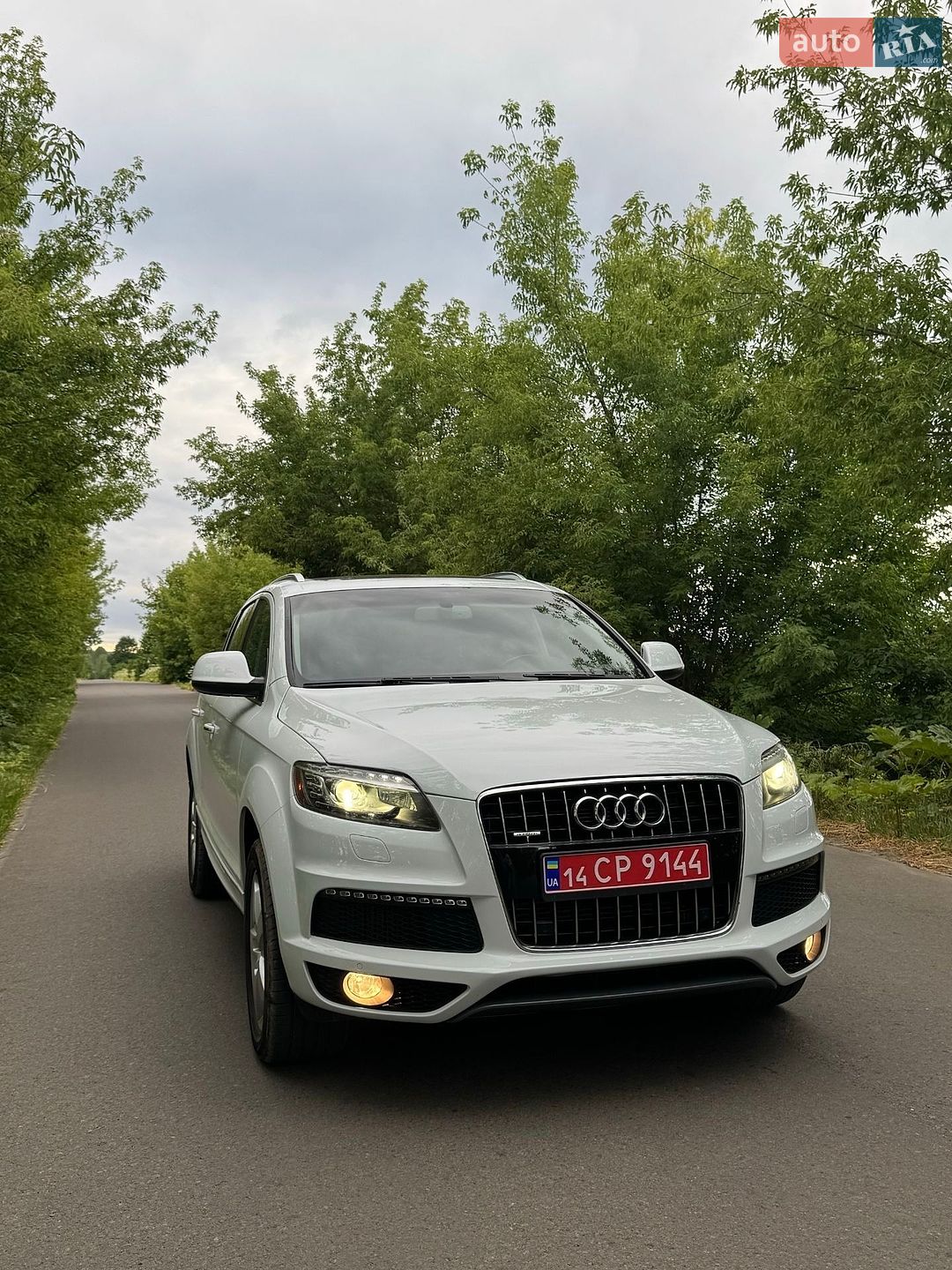 Audi Q7 2014 VIN WA1LMAFE3ED018223 фото оголошення 4 з 23