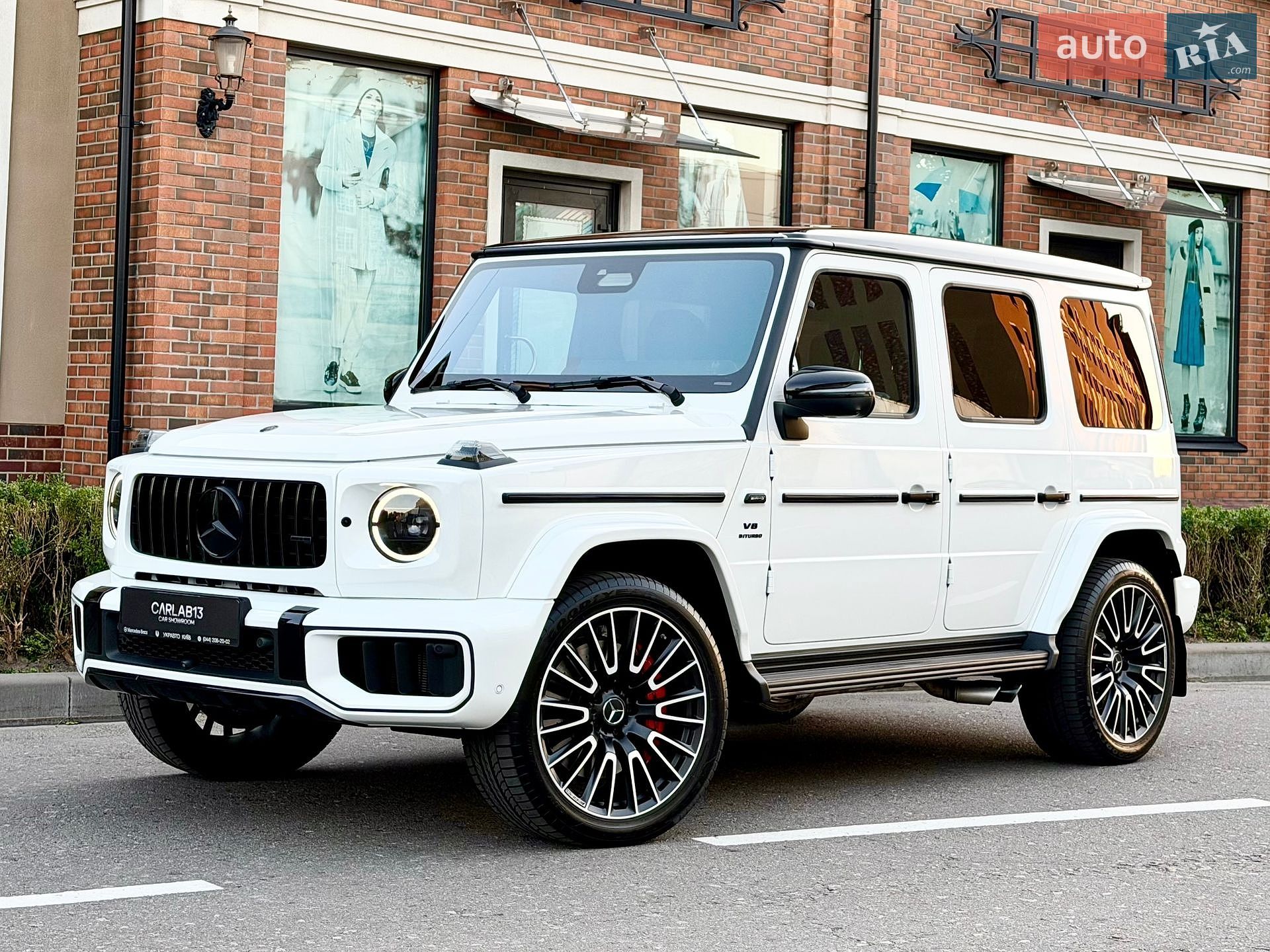 Mercedes-Benz G-Class 2025 VIN W1NWH5AB3SX053892 фото оголошення 3 з 106