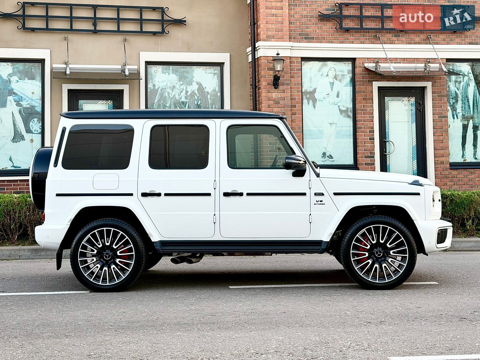 Mercedes-Benz G-Class 2025 VIN W1NWH5AB3SX053892 фото оголошення 8 з 106