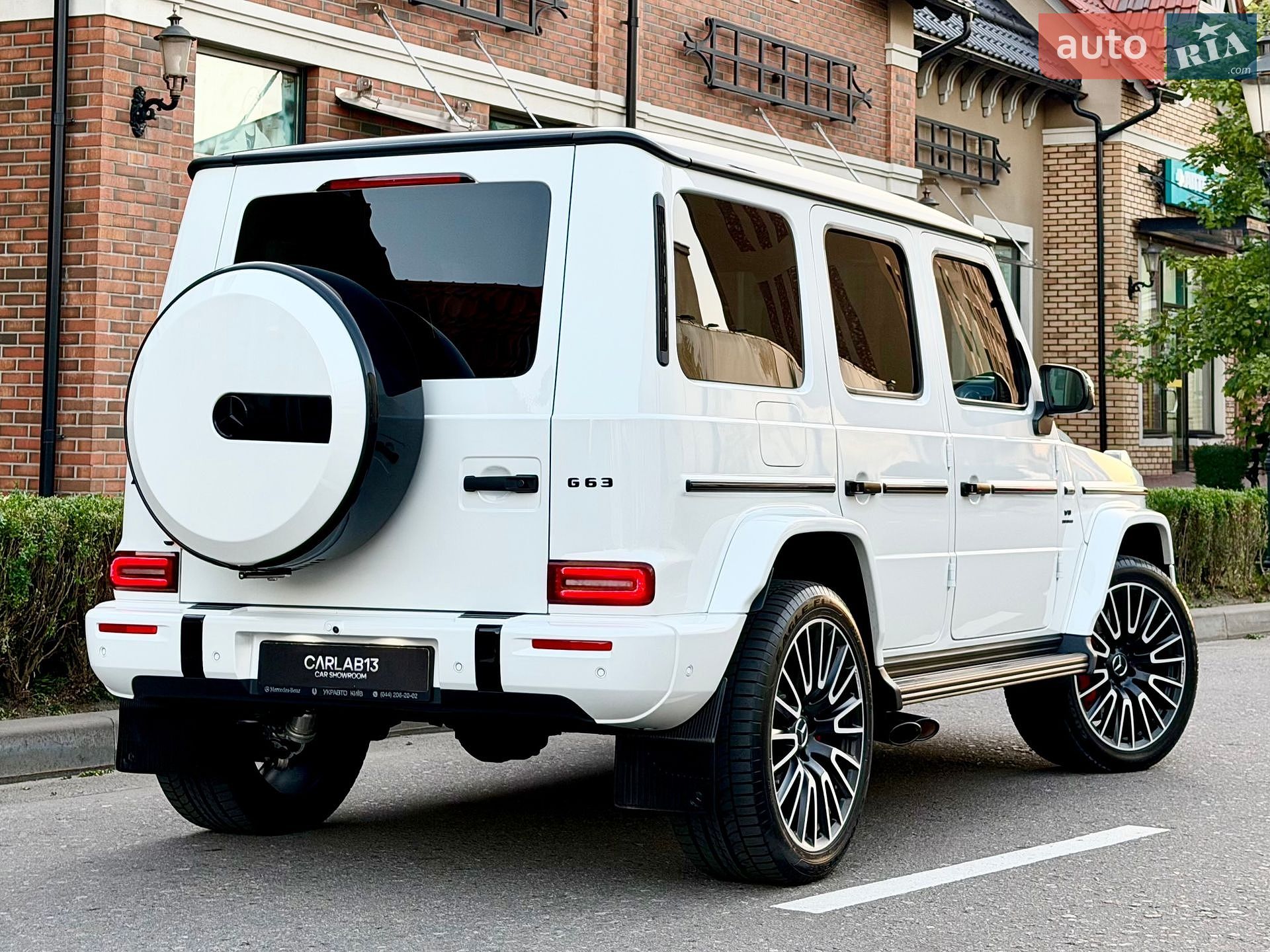 Mercedes-Benz G-Class 2025 VIN W1NWH5AB3SX053892 фото оголошення 10 з 106