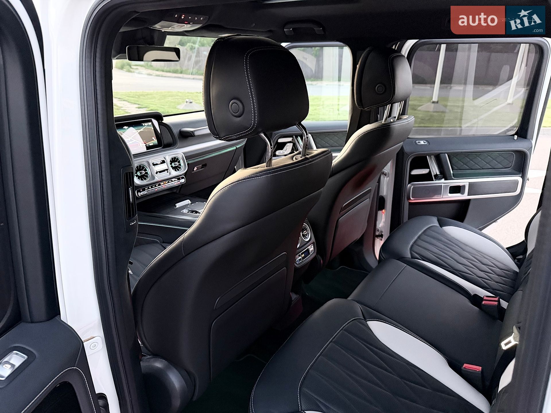 Mercedes-Benz G-Class 2025 VIN W1NWH5AB3SX053892 фото оголошення 38 з 106