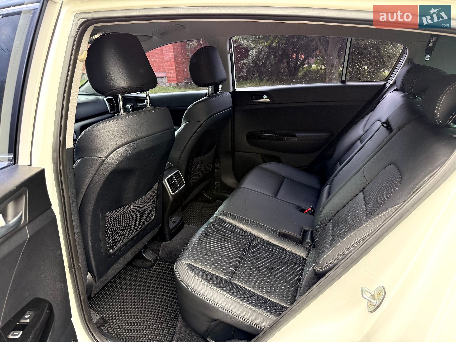 Kia Sportage 2017 VIN KNAPN813BJK327592 фото оголошення 9 з 13