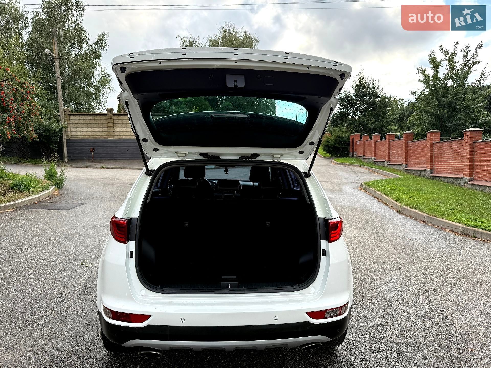 Kia Sportage 2017 VIN KNAPN813BJK327592 фото оголошення 4 з 13