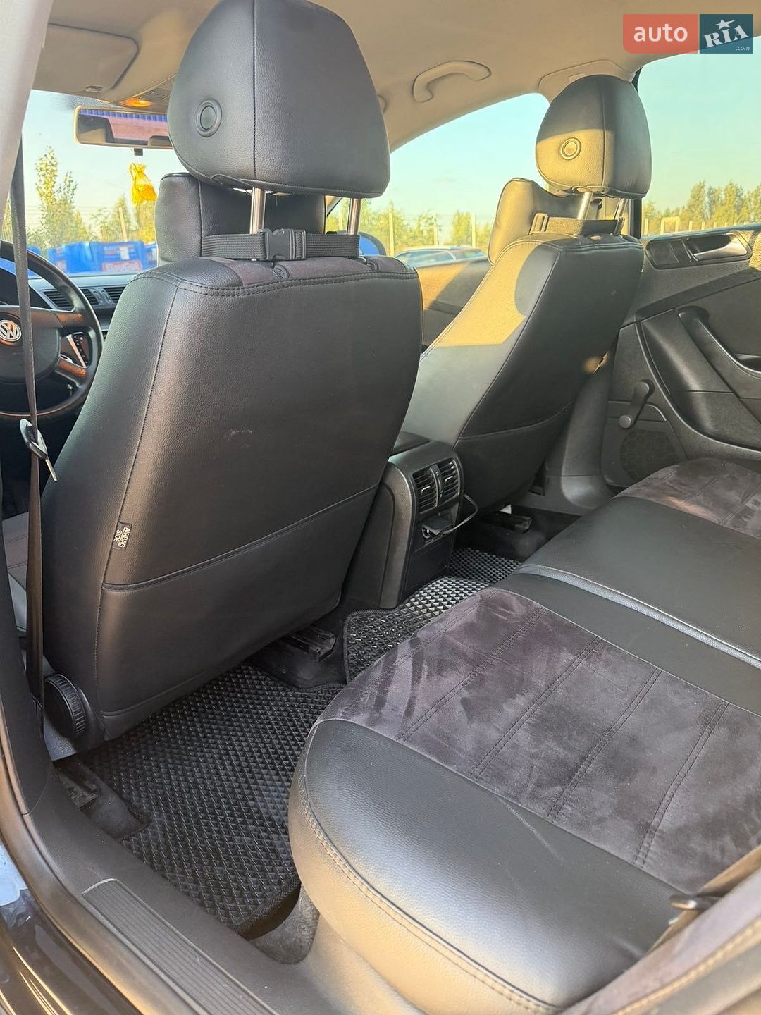 Volkswagen Passat 2010 VIN WVWZZZ3CZAE198200 фото оголошення 14 з 19