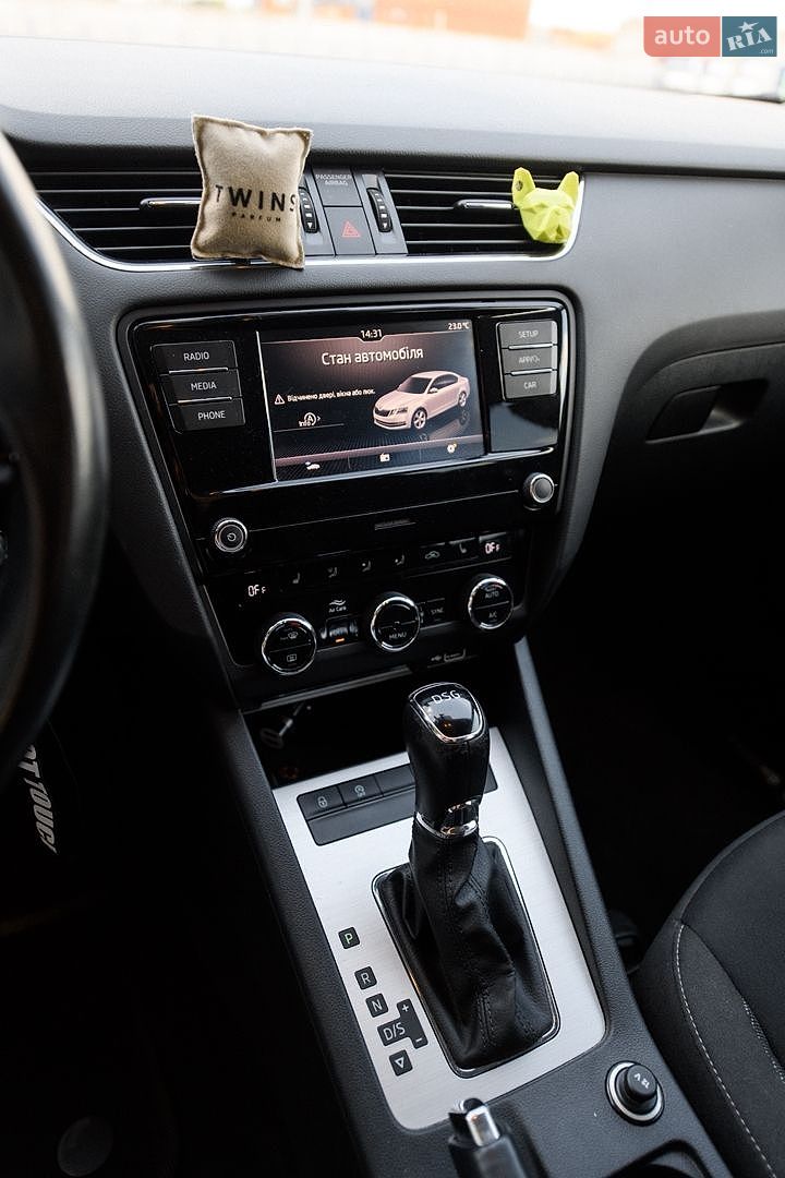 Skoda Octavia 2018 VIN TMBAC2NE7KB006316 фото оголошення 17 з 20