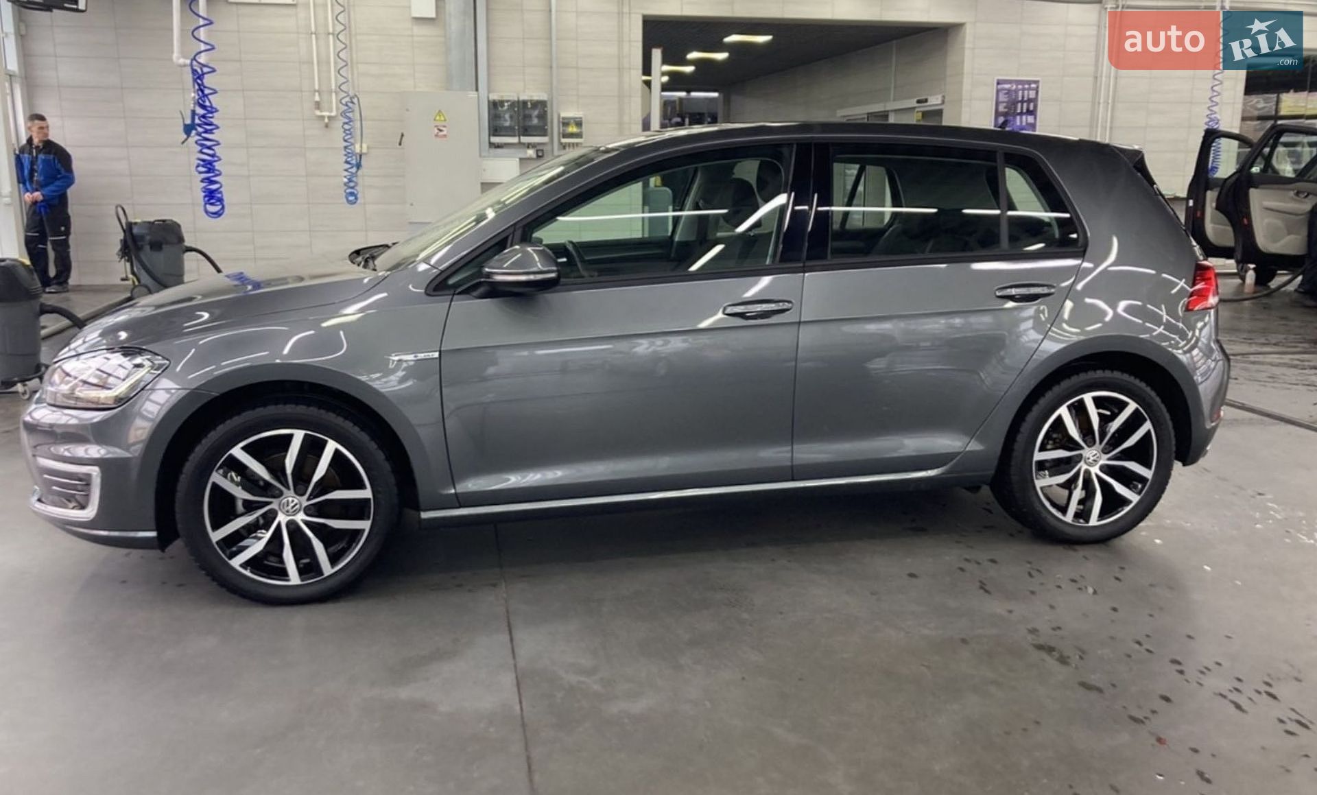Volkswagen e-Golf 2020 VIN WVWZZZAUZL8908814 фото оголошення 10 з 27