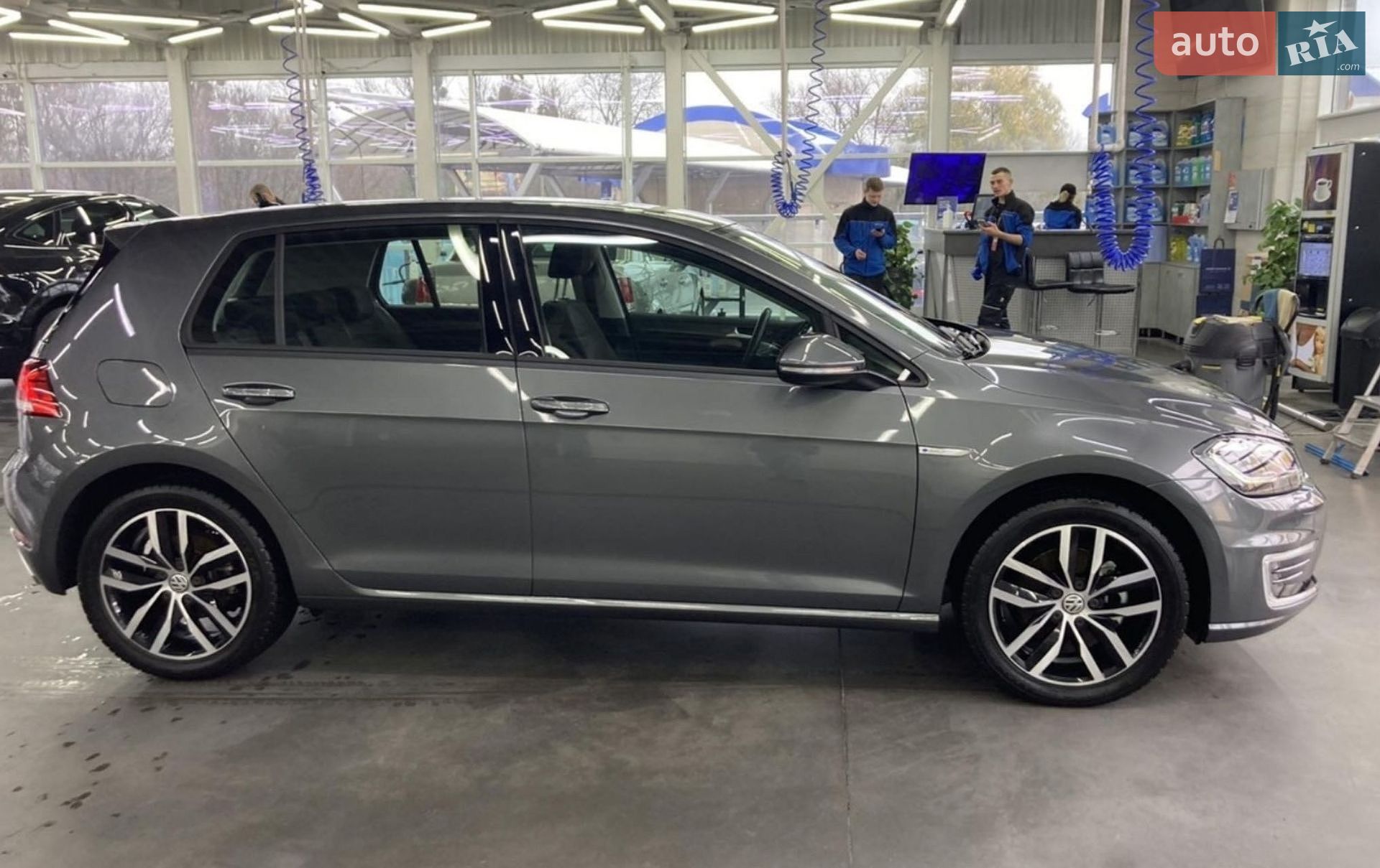 Volkswagen e-Golf 2020 VIN WVWZZZAUZL8908814 фото оголошення 11 з 27