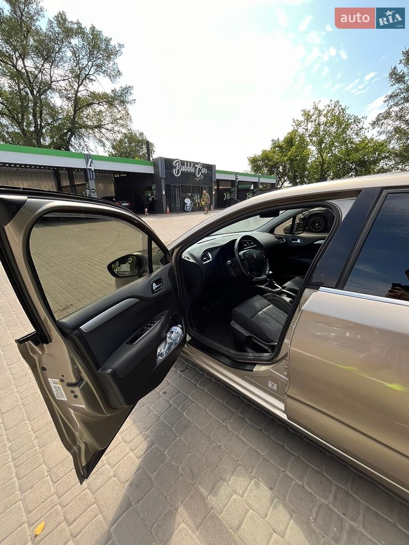 Citroen C4 2013 VIN VF7NC9HJCDY601056 фото оголошення 4 з 27