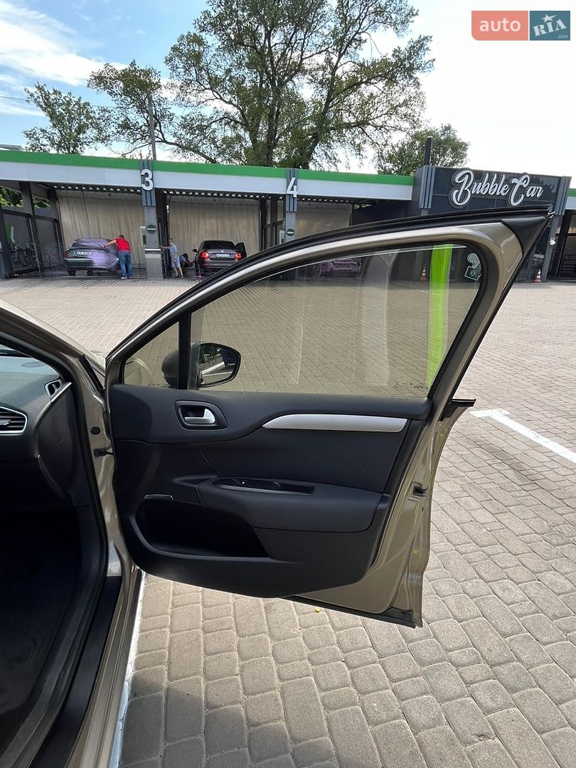 Citroen C4 2013 VIN VF7NC9HJCDY601056 фото оголошення 16 з 27