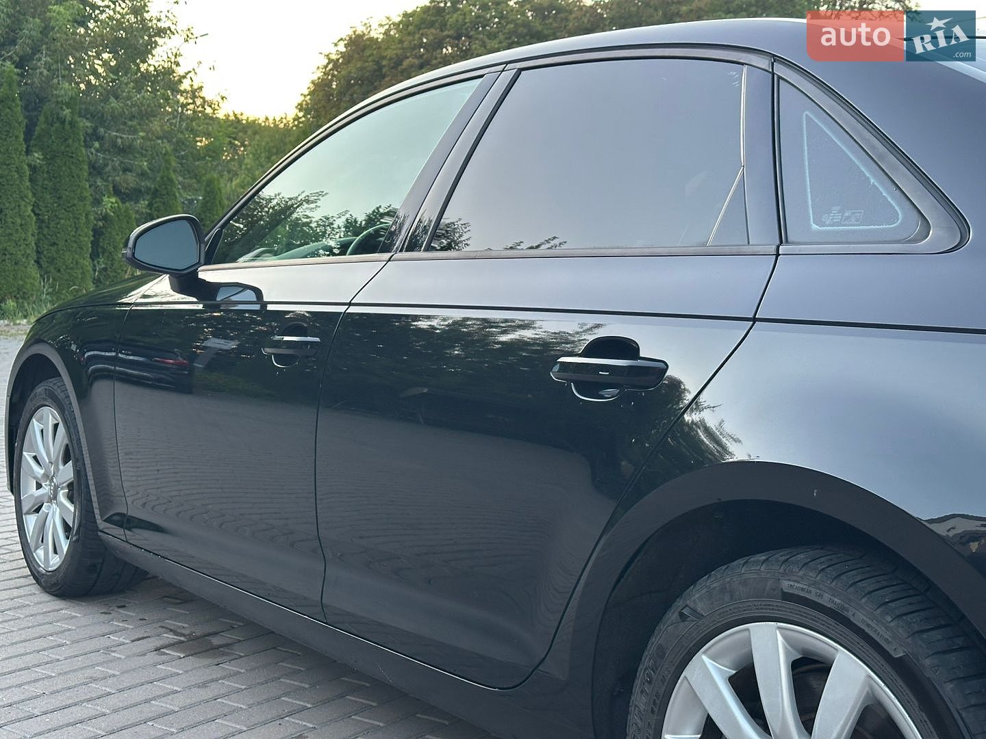 Audi A4 2016 VIN WAUANAF48HN015718 фото оголошення 17 з 60