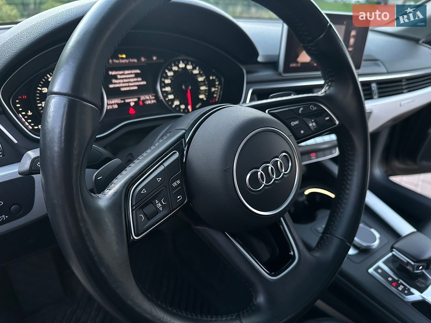 Audi A4 2016 VIN WAUANAF48HN015718 фото оголошення 35 з 60