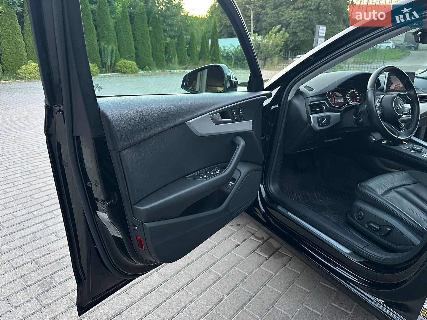 Audi A4 2016 VIN WAUANAF48HN015718 фото оголошення 39 з 60