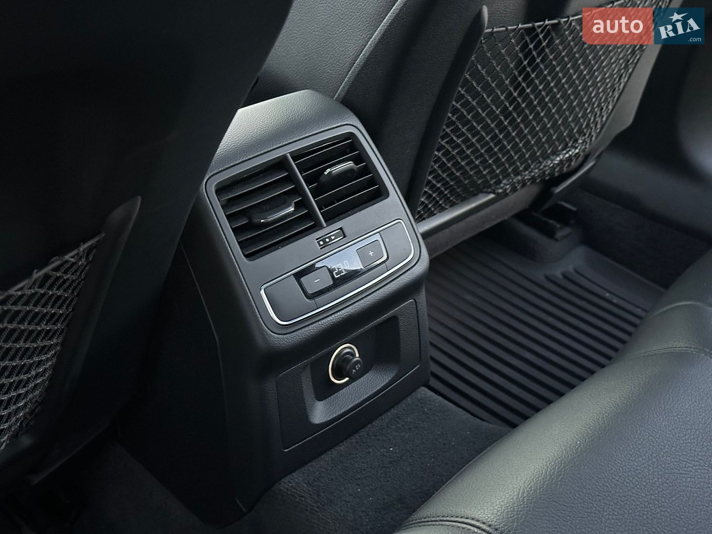 Audi A4 2016 VIN WAUANAF48HN015718 фото оголошення 43 з 60