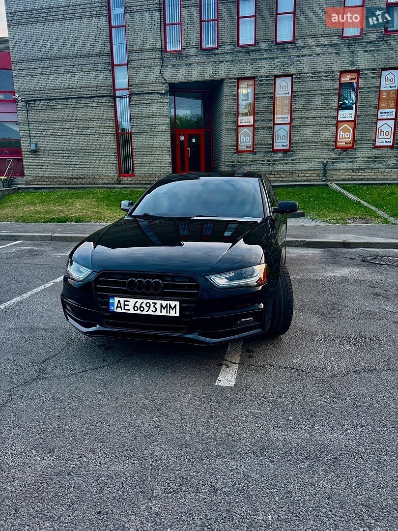 Audi A4 2014 VIN WAUEFAFL8FA070986 фото оголошення 2 з 21