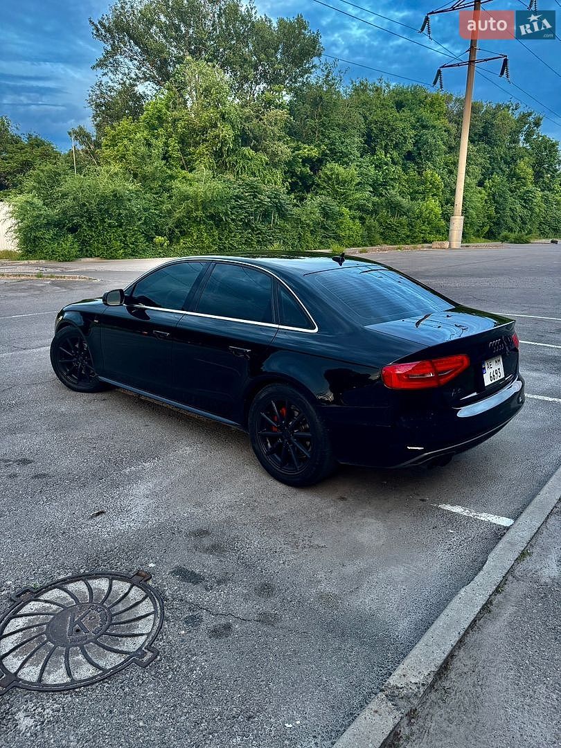 Audi A4 2014 VIN WAUEFAFL8FA070986 фото оголошення 4 з 21