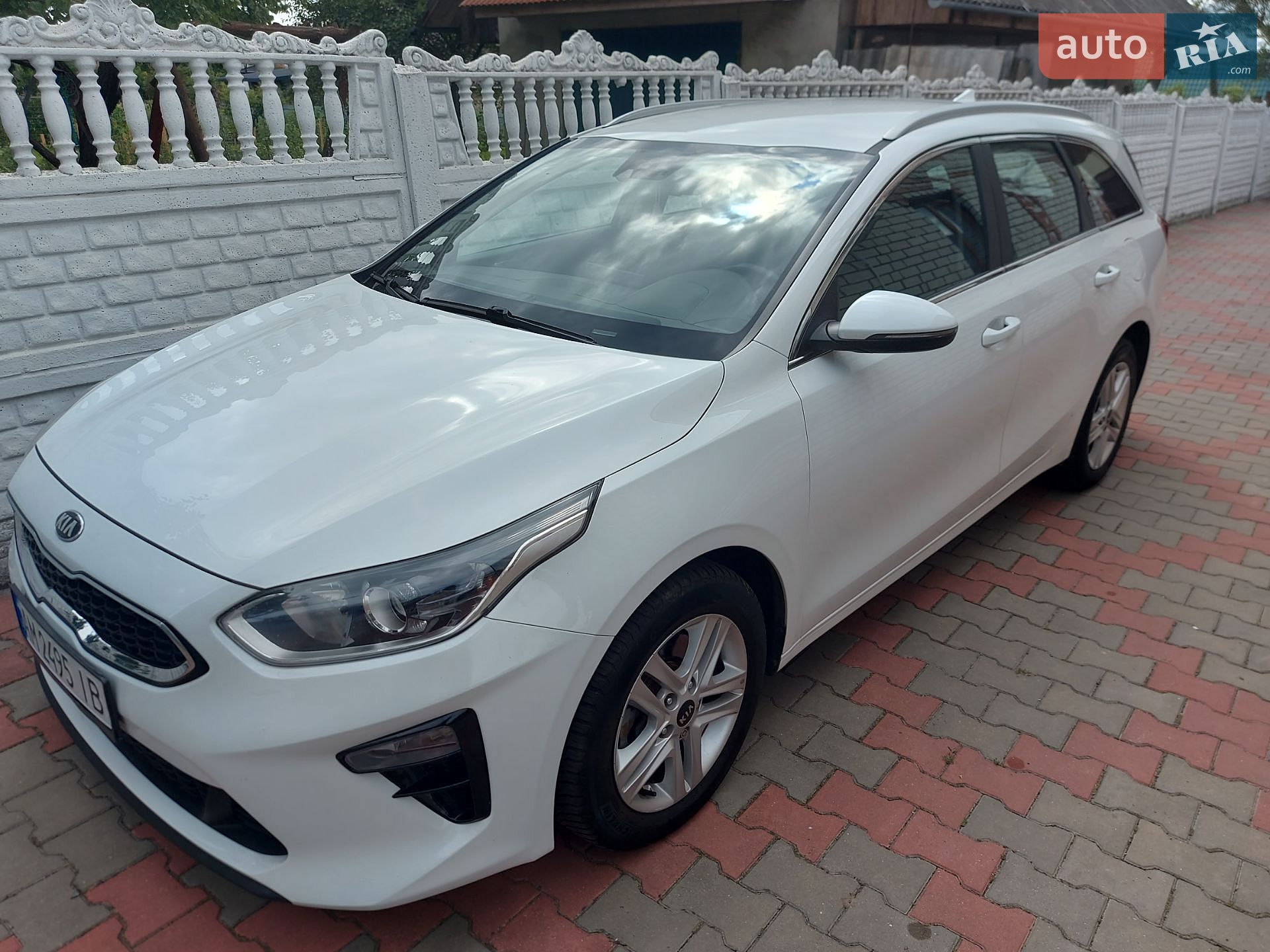 Kia Ceed 2021 VIN U5YH5819AML085838 фото оголошення 4 з 84